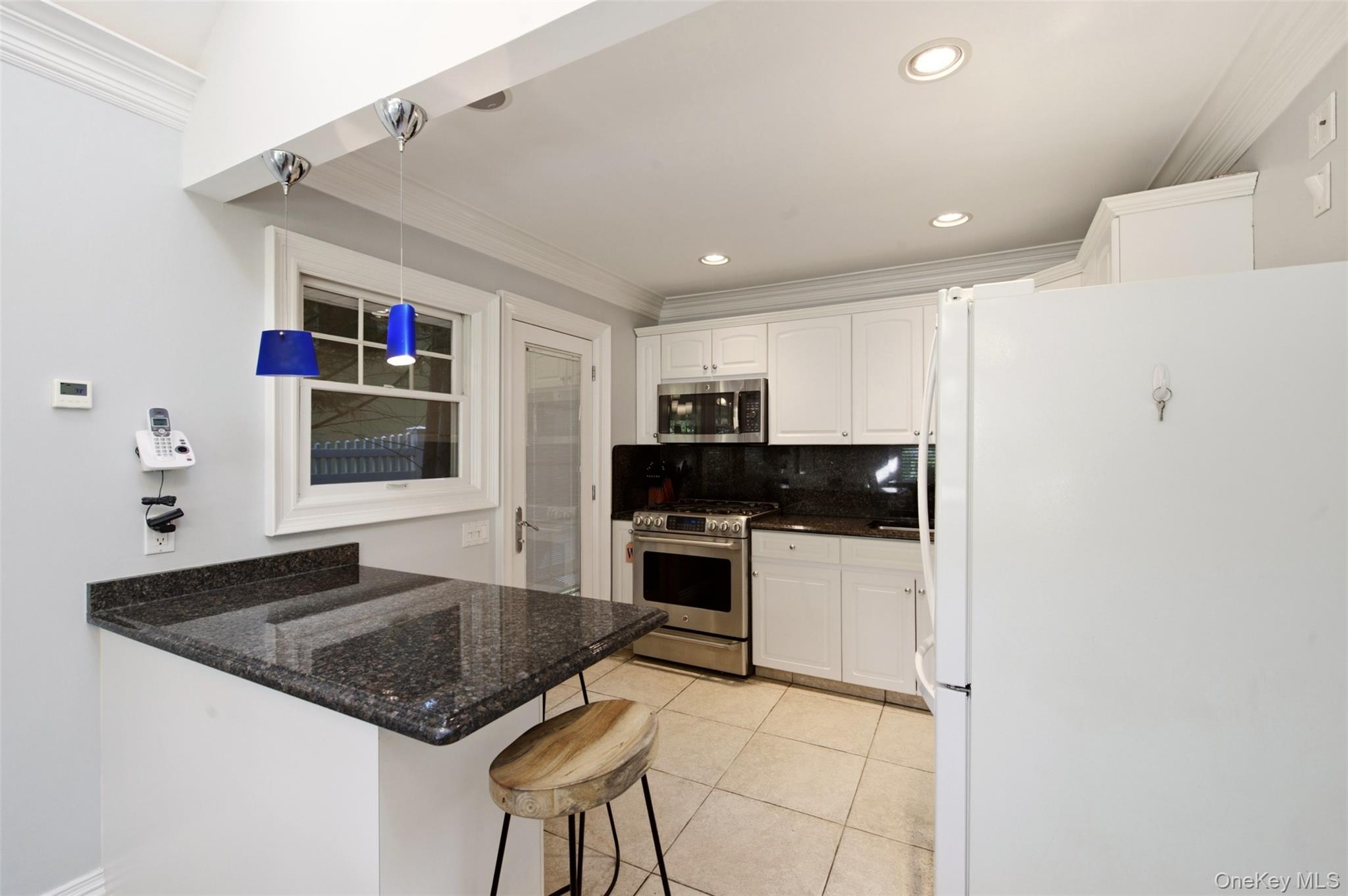 1273 Lake Shore Drive Property Photo 10