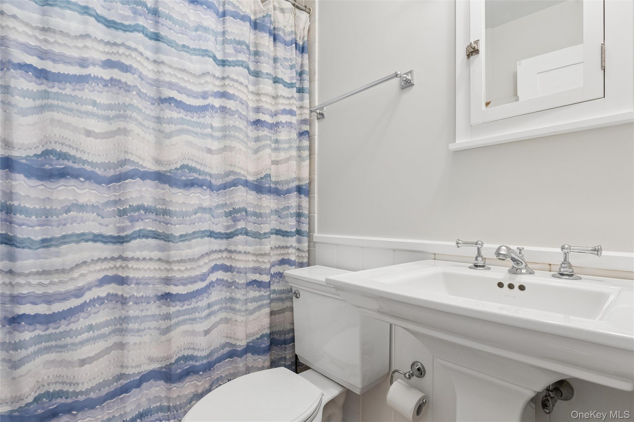 570 Hippodrome Drive Property Photo 12