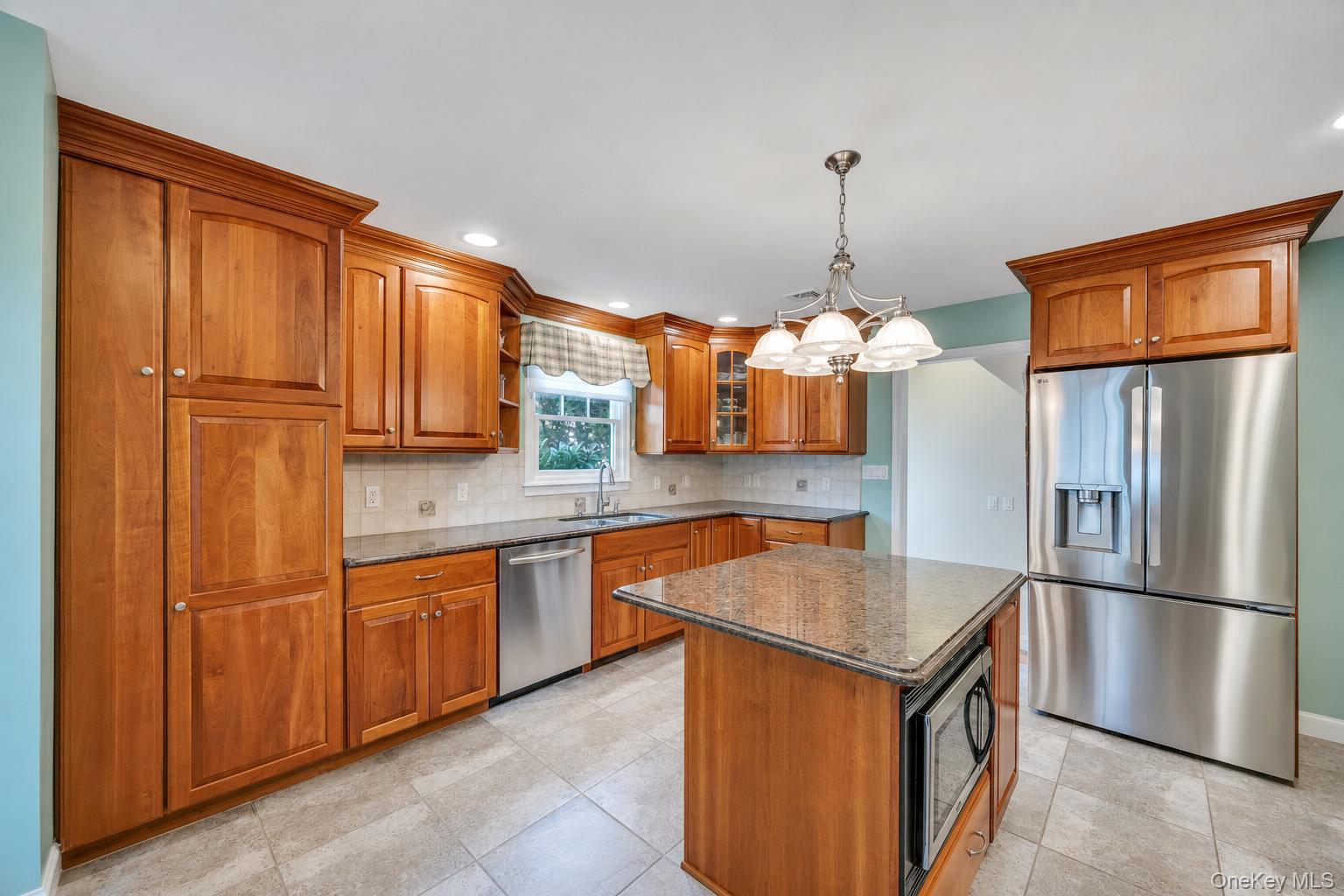 16 Ashland Avenue Property Photo 22