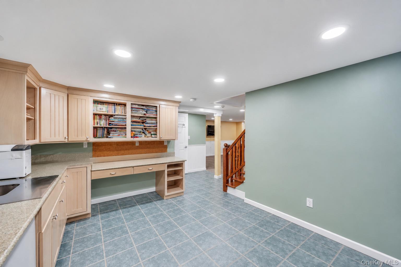 16 Ashland Avenue Property Photo 38