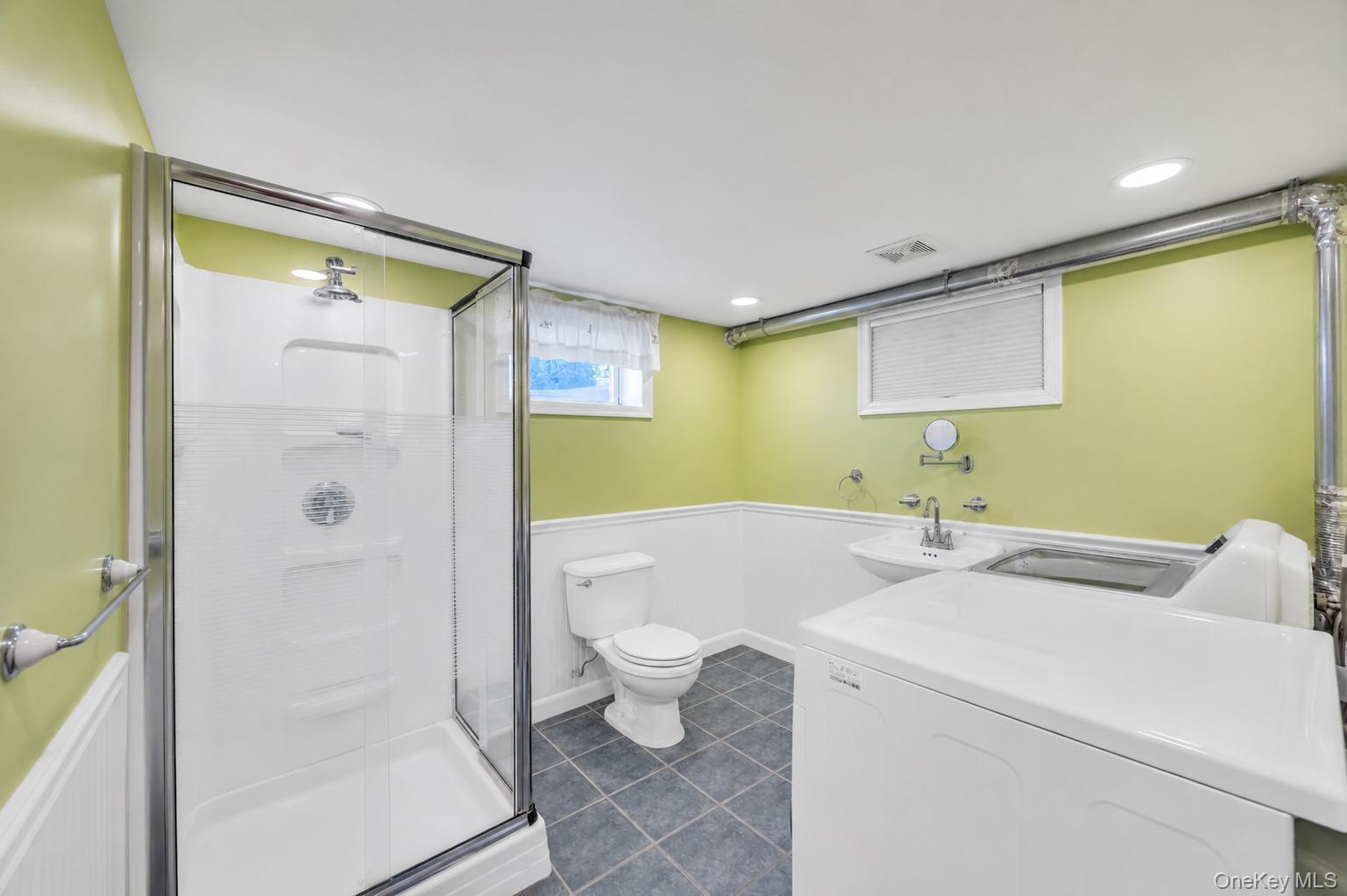 16 Ashland Avenue Property Photo 42