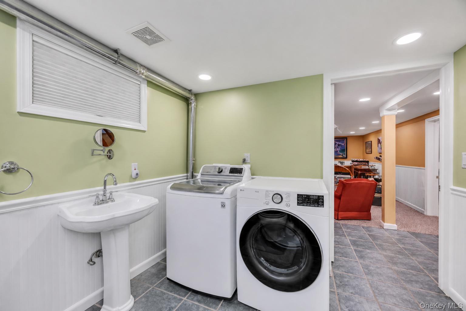 16 Ashland Avenue Property Photo 43