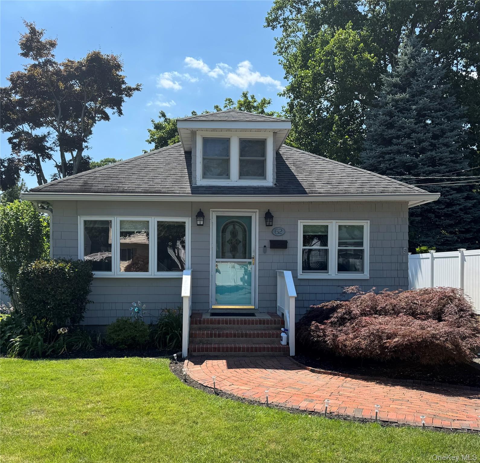 62 Willett Avenue Property Photo 1