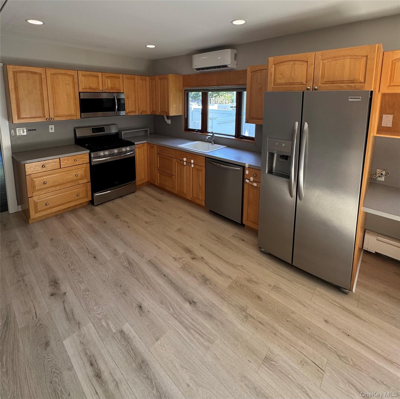 62 Willett Avenue Property Photo 14