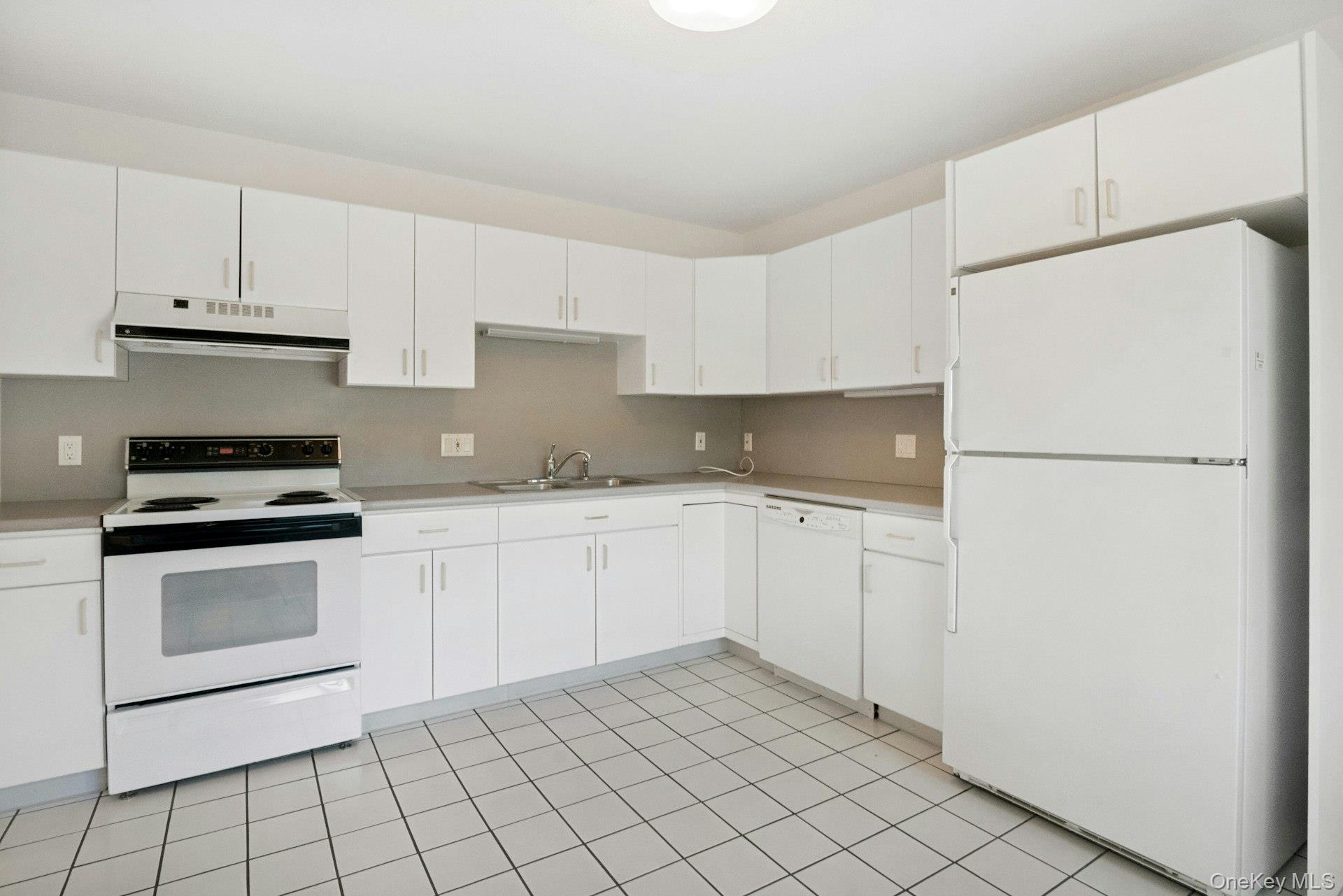 630 Heritage Hills Unit#c Property Photo 4