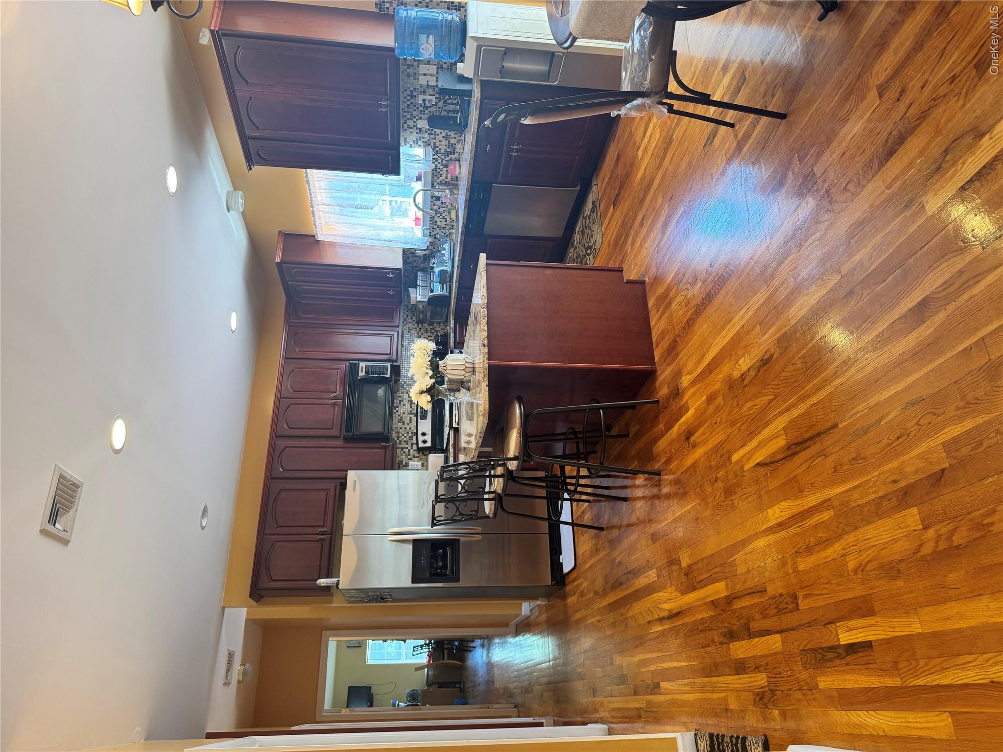 10 Willys Court Property Photo 9