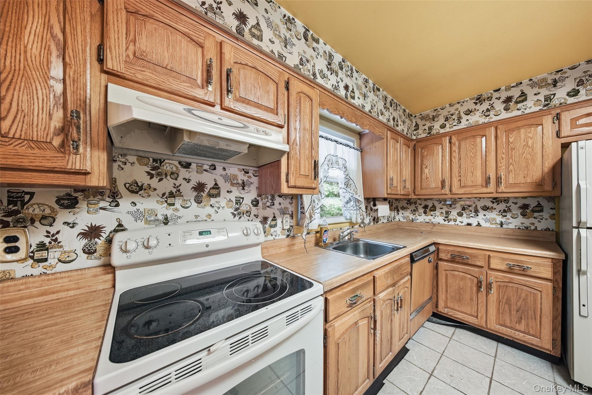 84 Railroad Avenue Property Photo 10