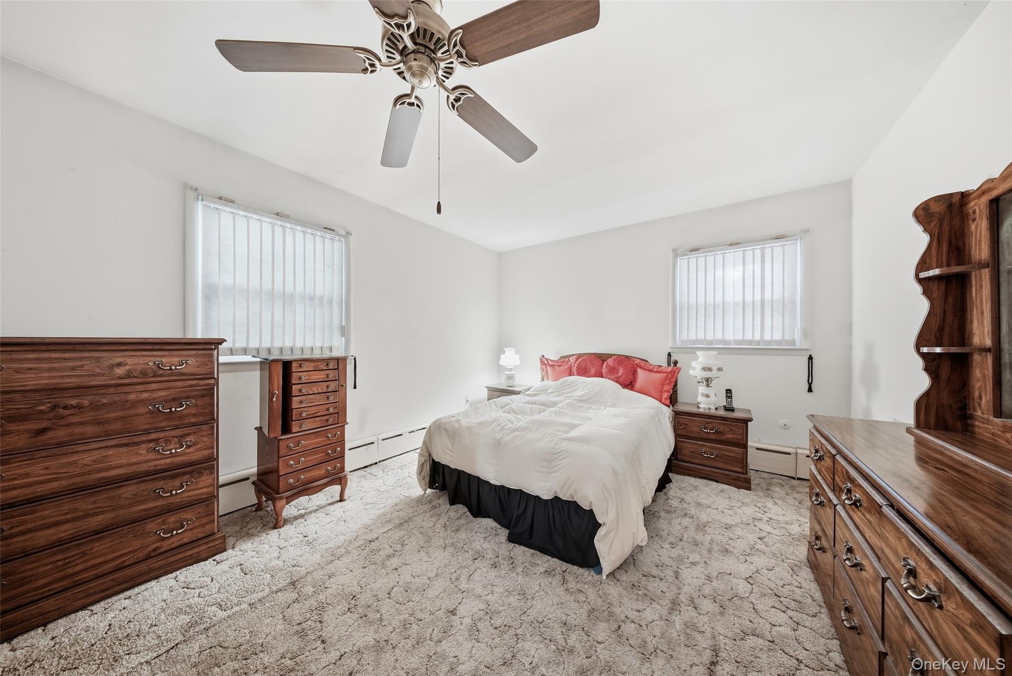 84 Railroad Avenue Property Photo 16