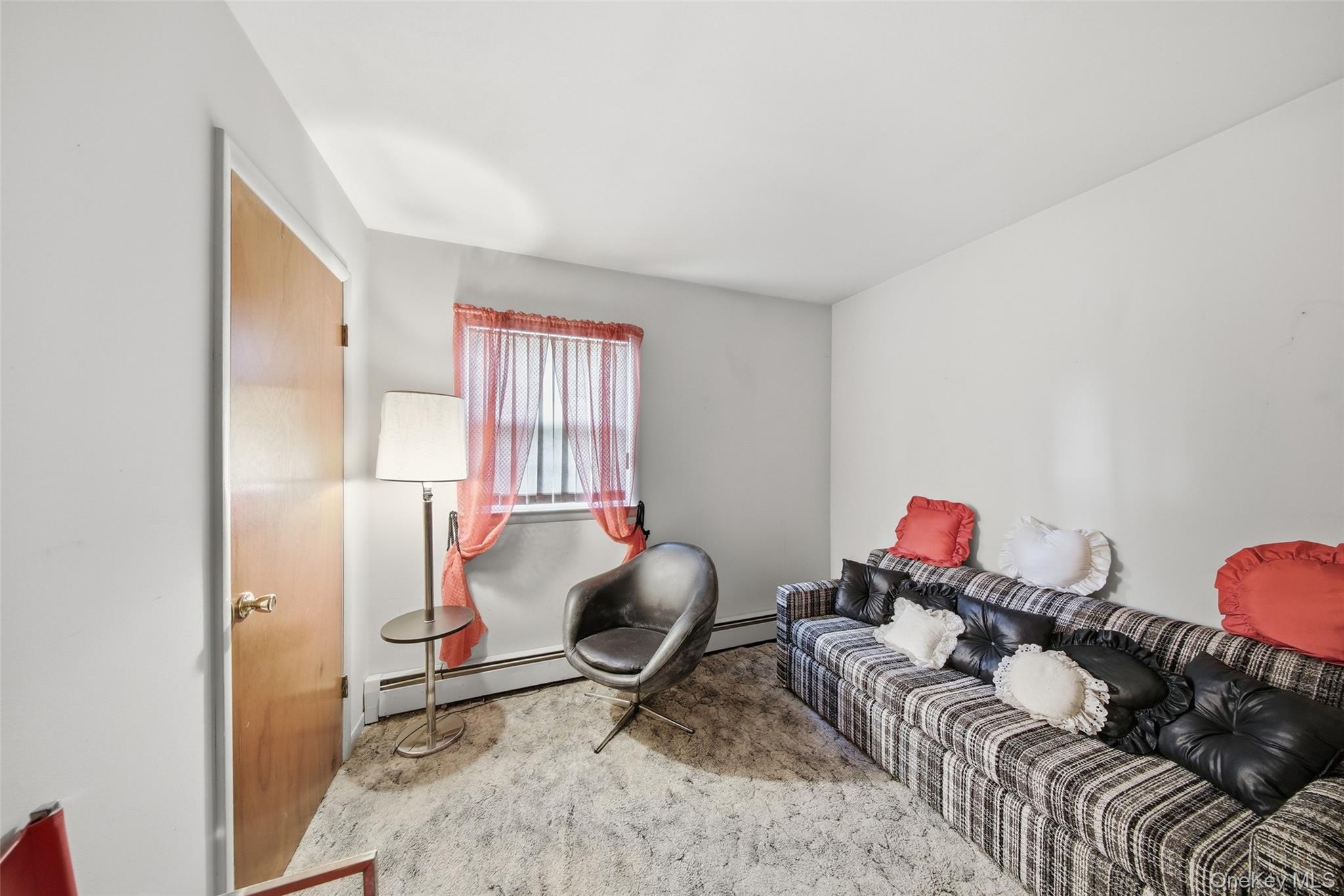 84 Railroad Avenue Property Photo 18