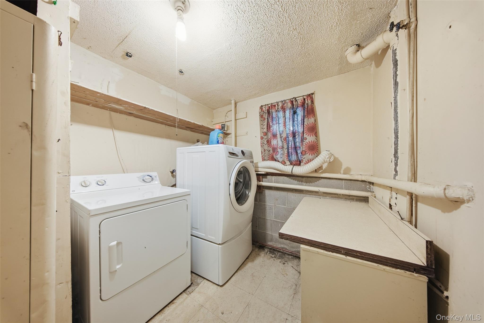 84 Railroad Avenue Property Photo 20
