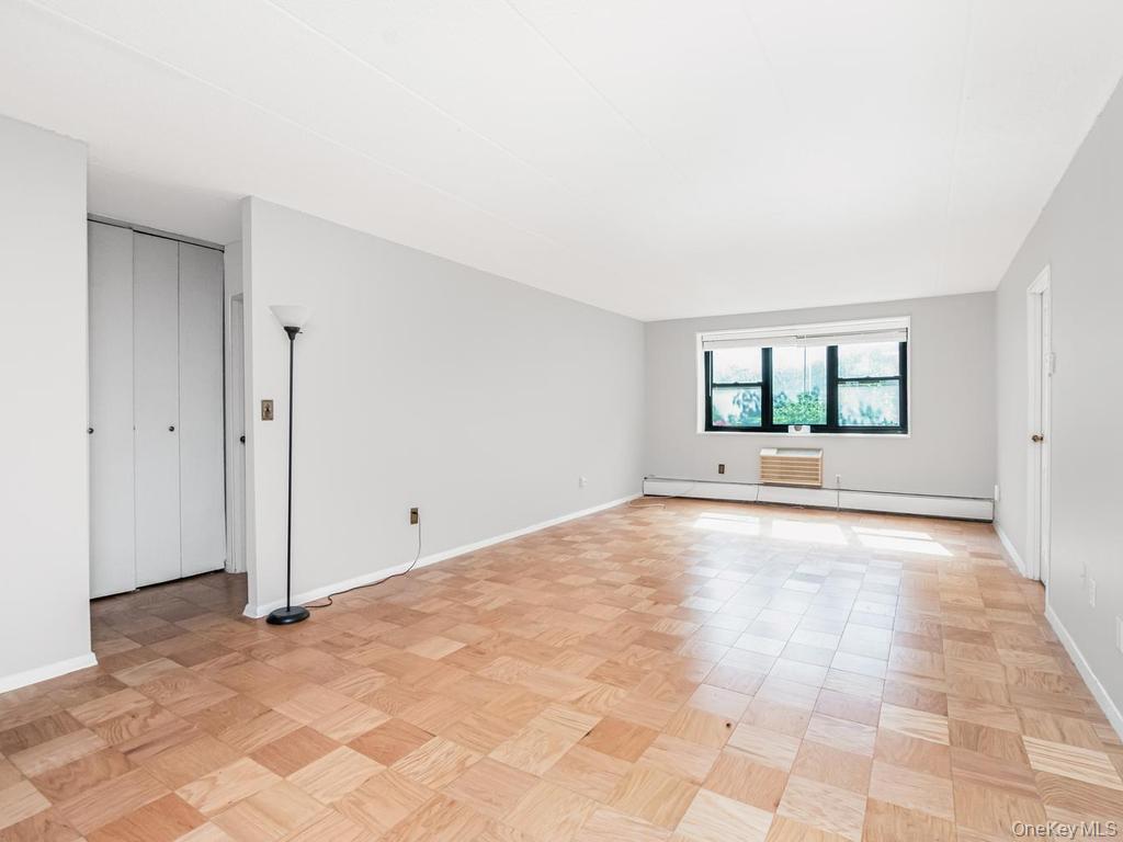 1085 Warburton Avenue 114 Property Photo 6
