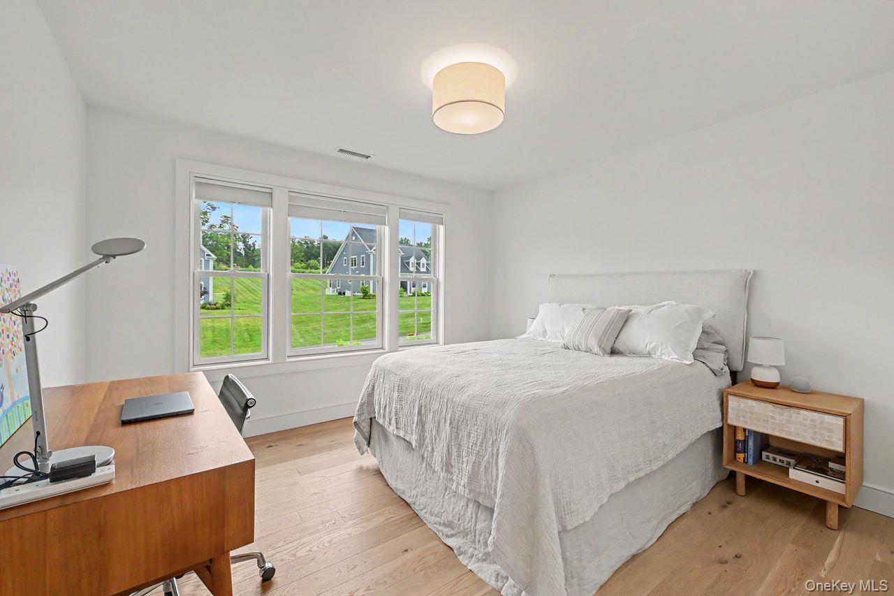 17 Stableview Lane Property Photo 22