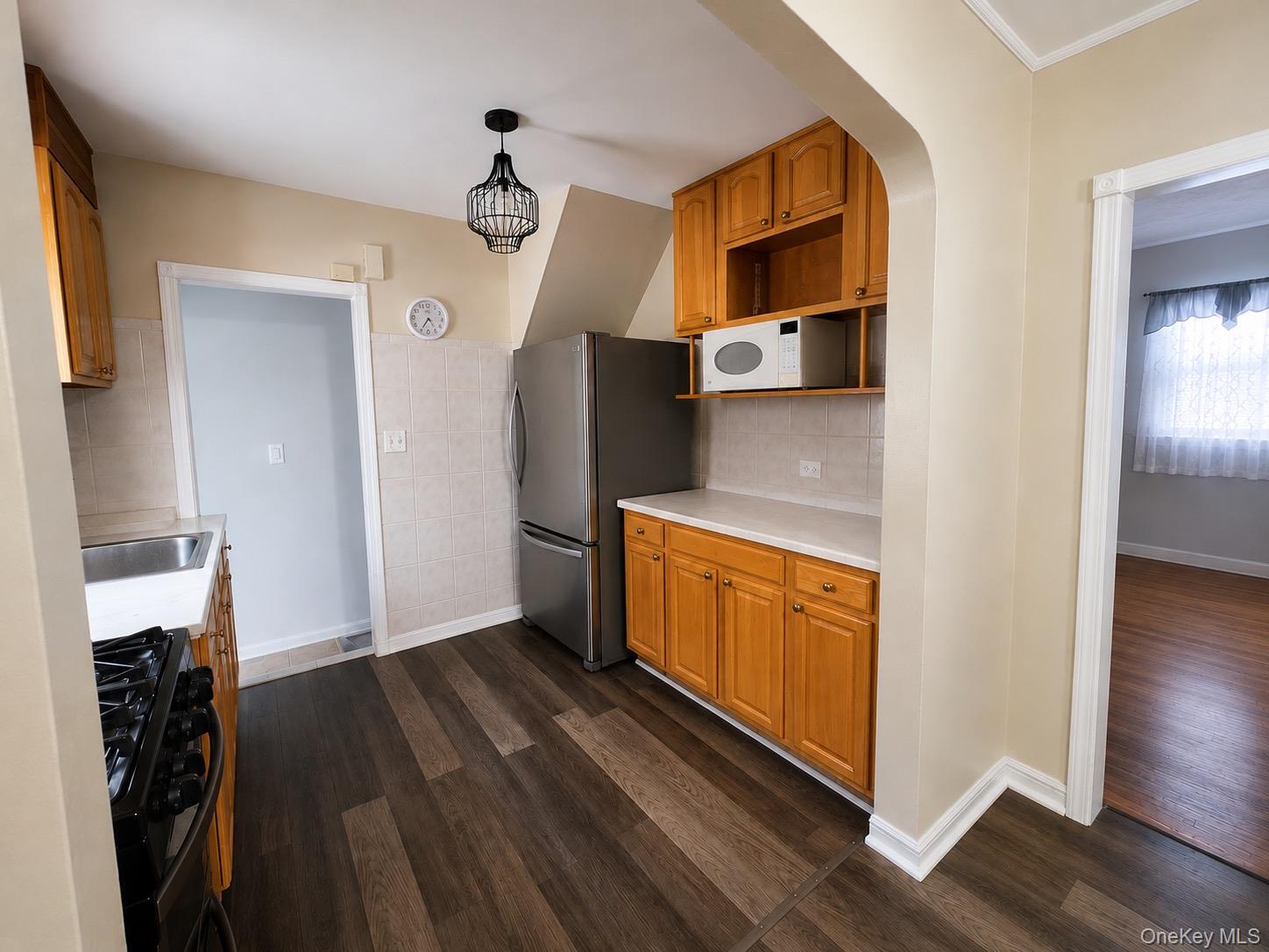 11828 227th Street Property Photo 8