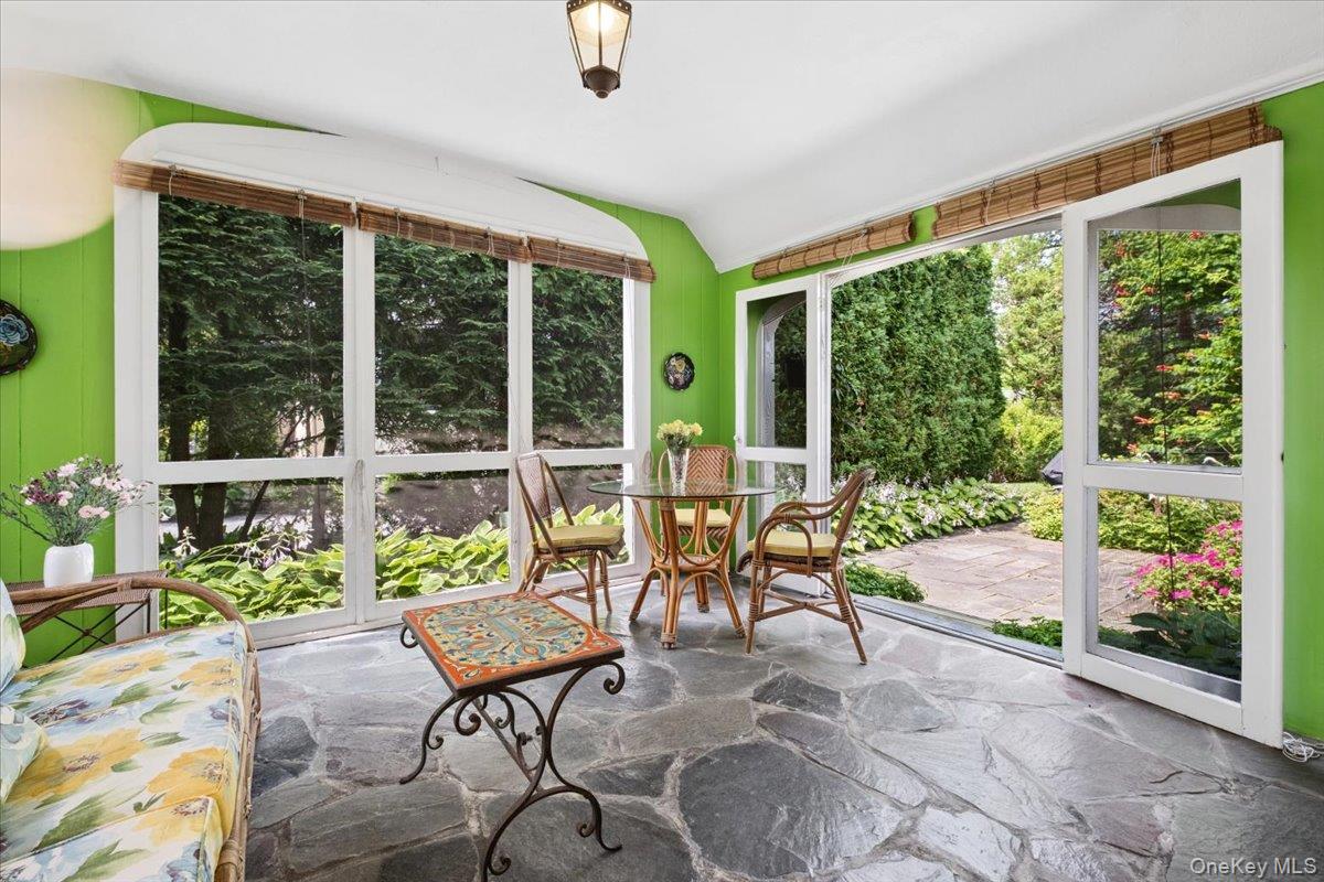 115 Ogden Avenue Property Photo 18