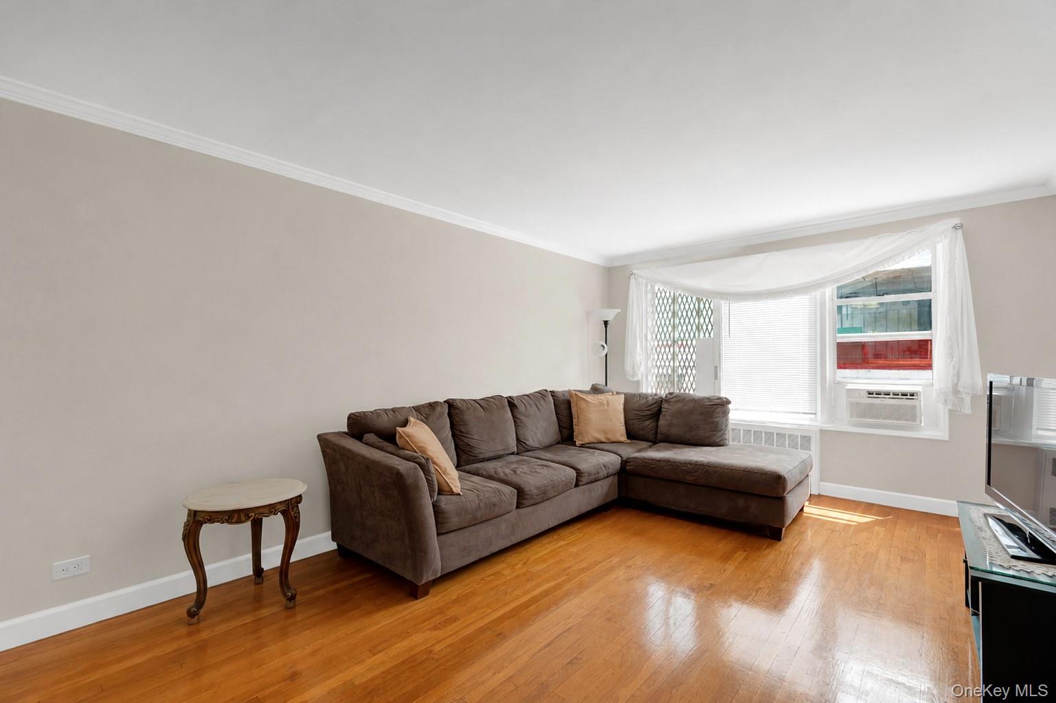 180 Van Cortlandt Park 5c Property Photo 7