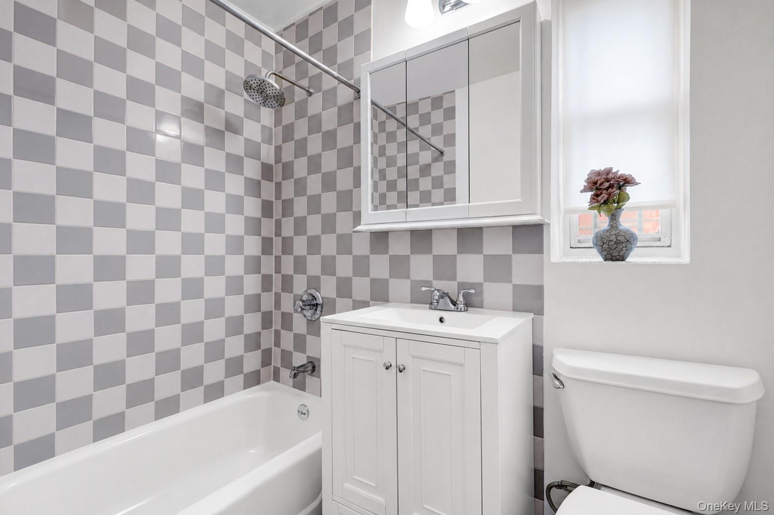 180 Van Cortlandt Park 5c Property Photo 11