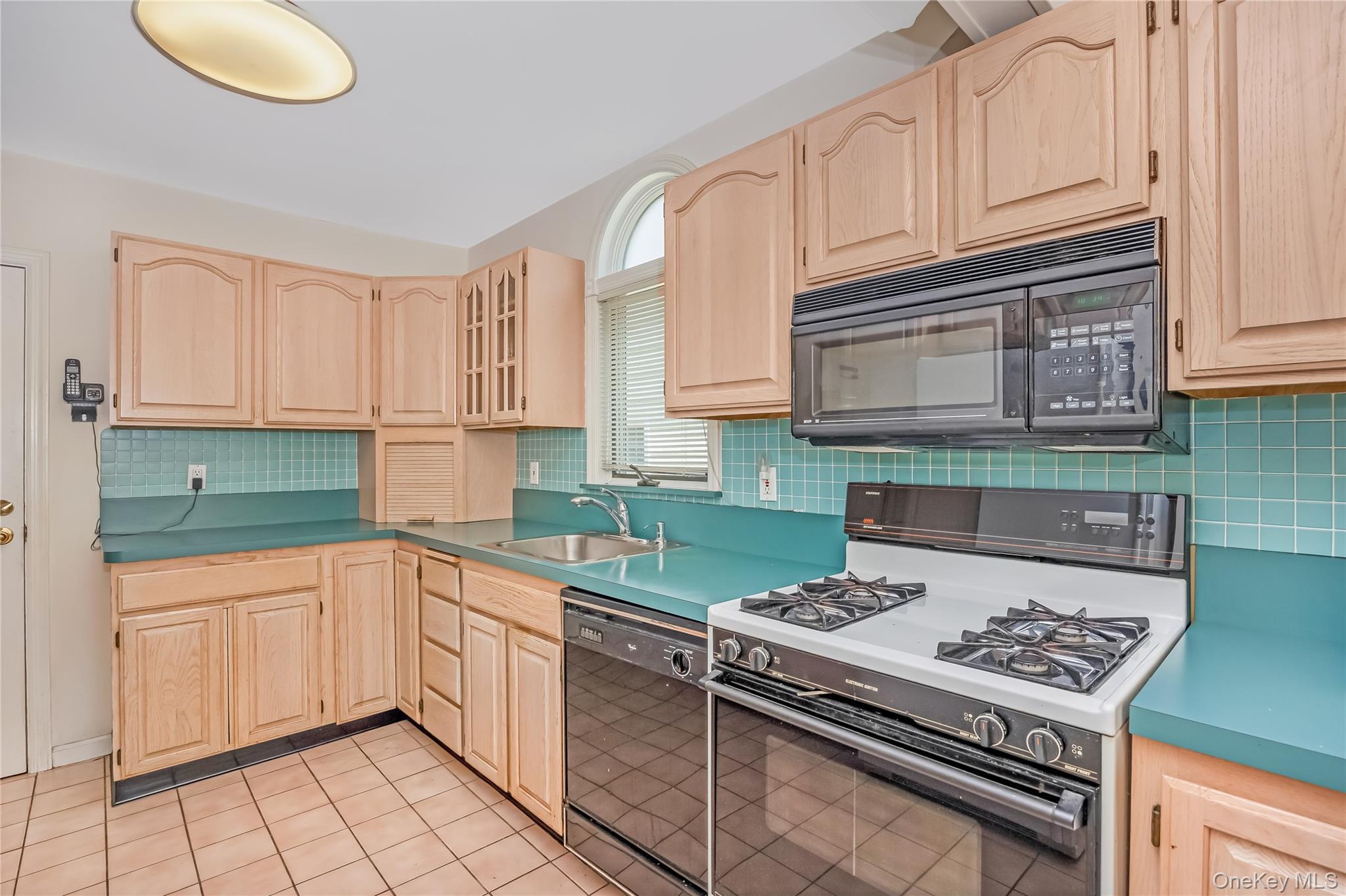69 Vernon Avenue Property Photo 17