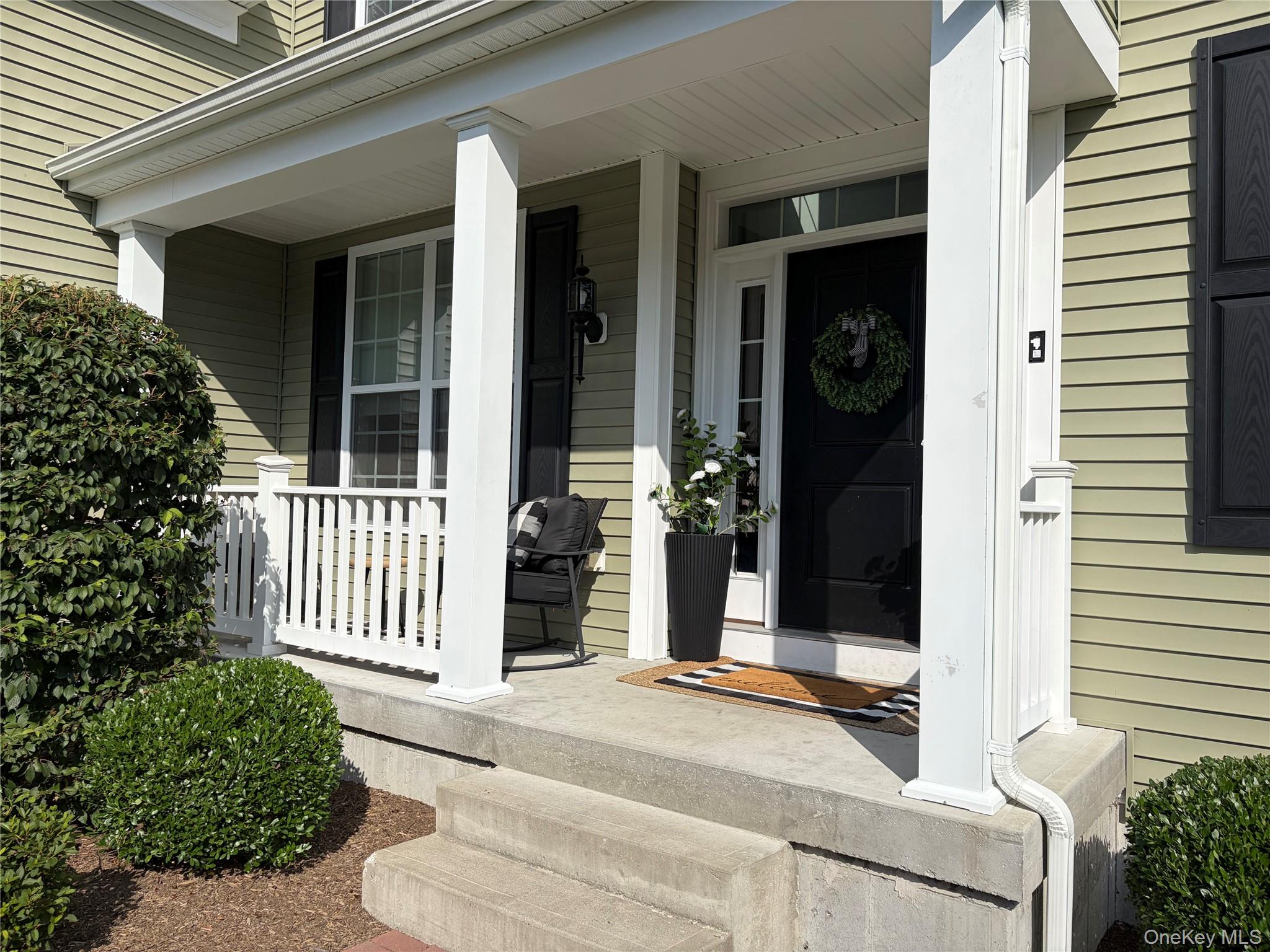 48 E Van Buren Way Property Photo 3