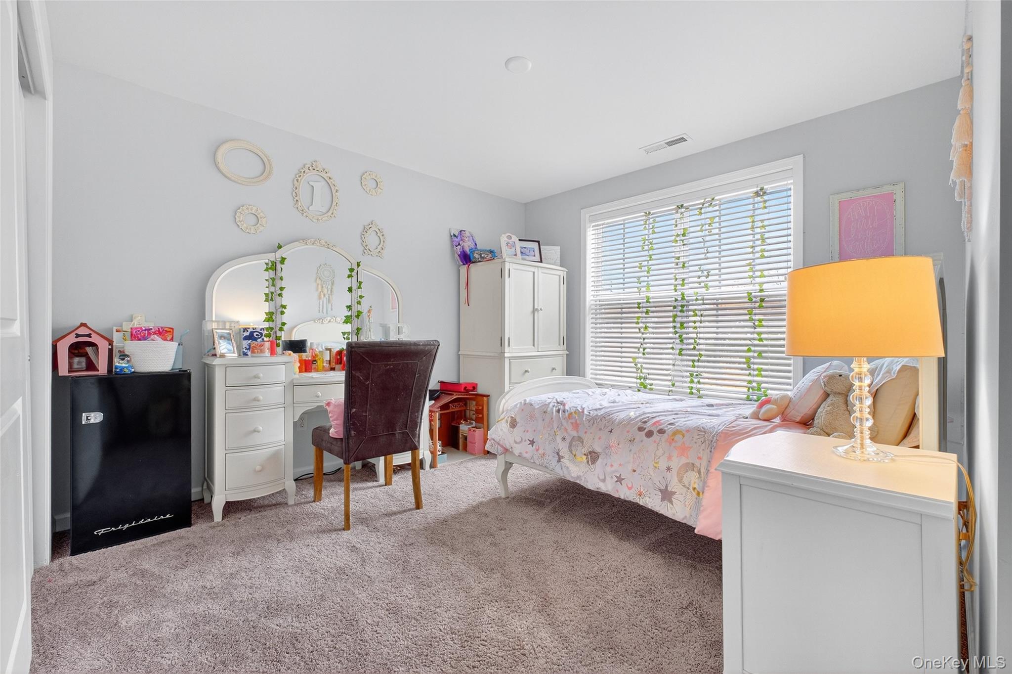 48 E Van Buren Way Property Photo 25