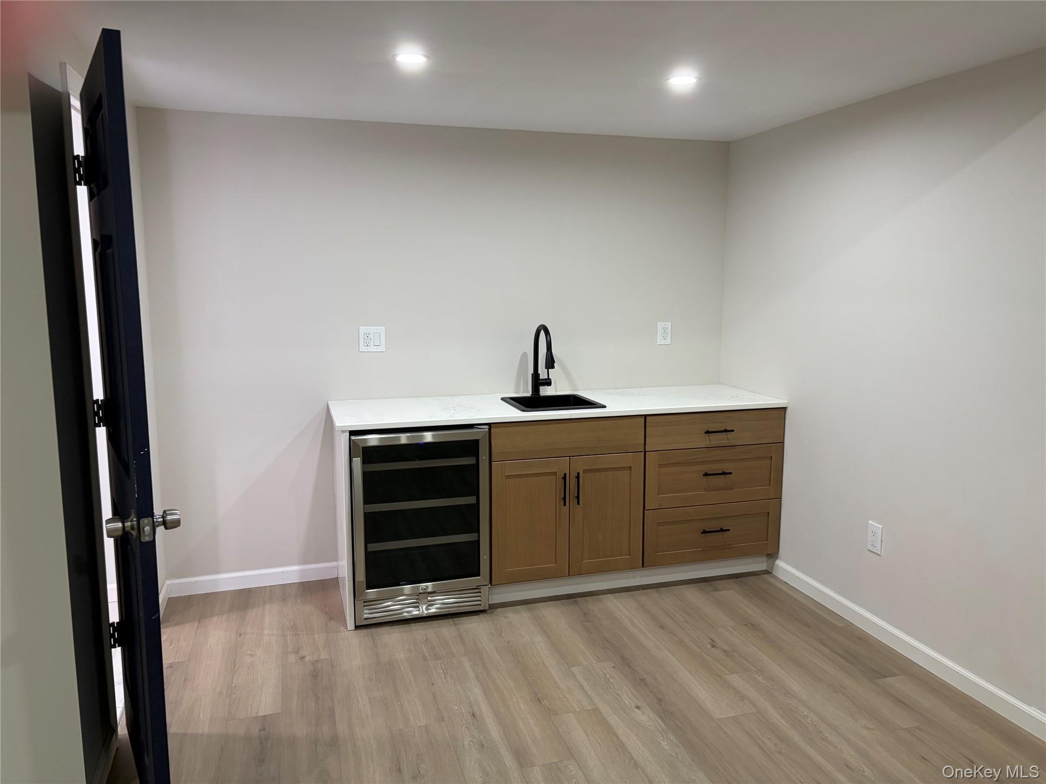48 E Van Buren Way Property Photo 30