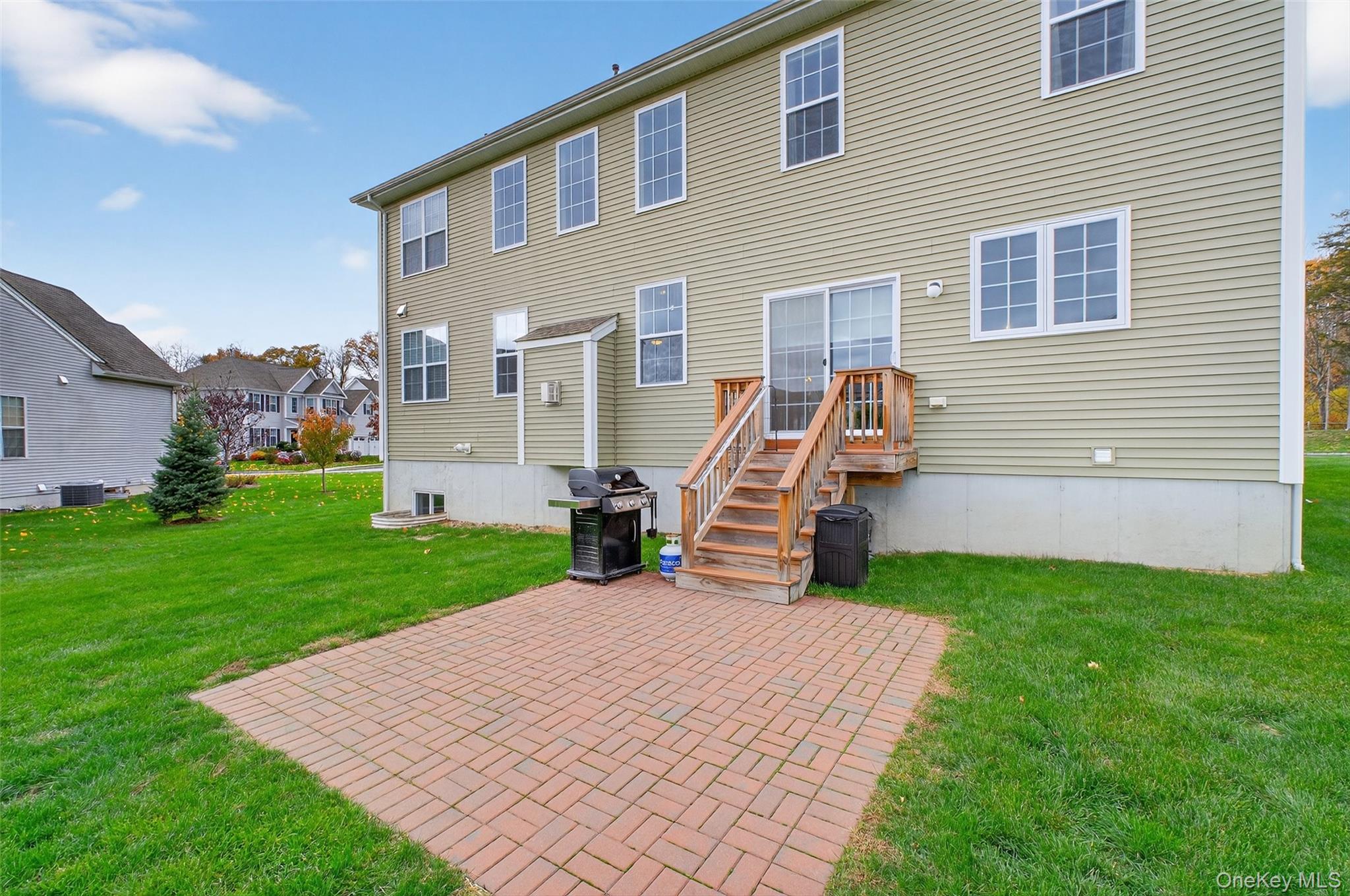 48 E Van Buren Way Property Photo 32