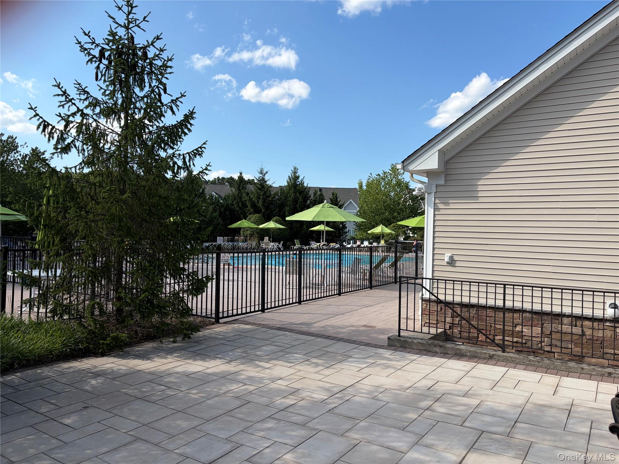 48 E Van Buren Way Property Photo 35