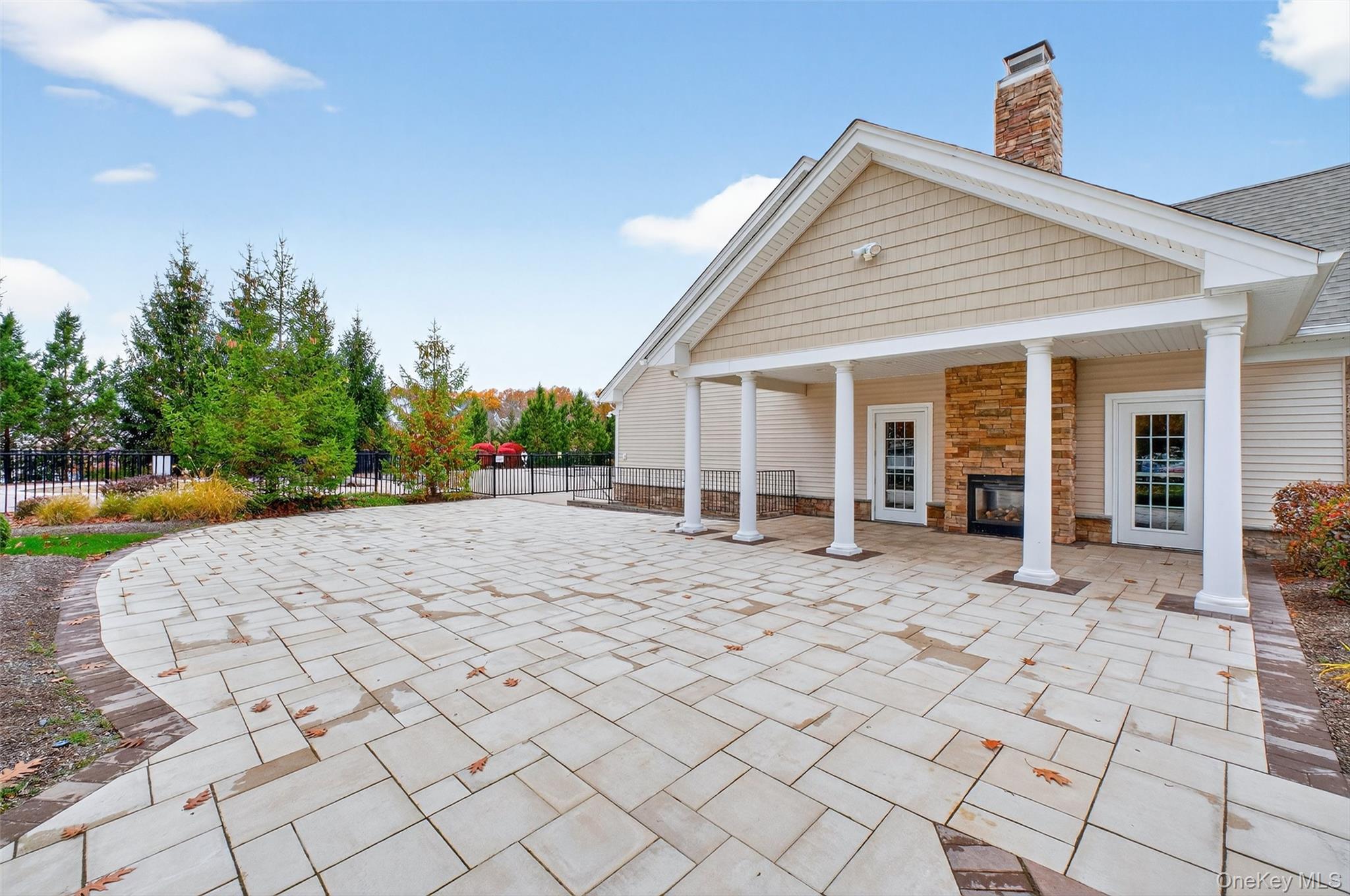 48 E Van Buren Way Property Photo 37
