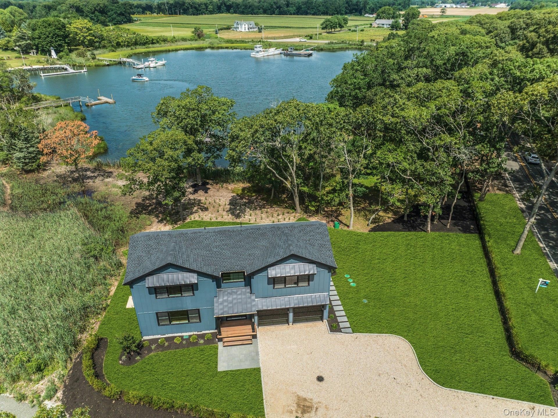 255 Peconic Bay Boulevard Property Photo 2
