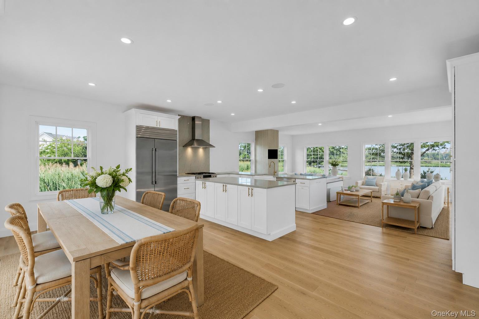 255 Peconic Bay Boulevard Property Photo 11