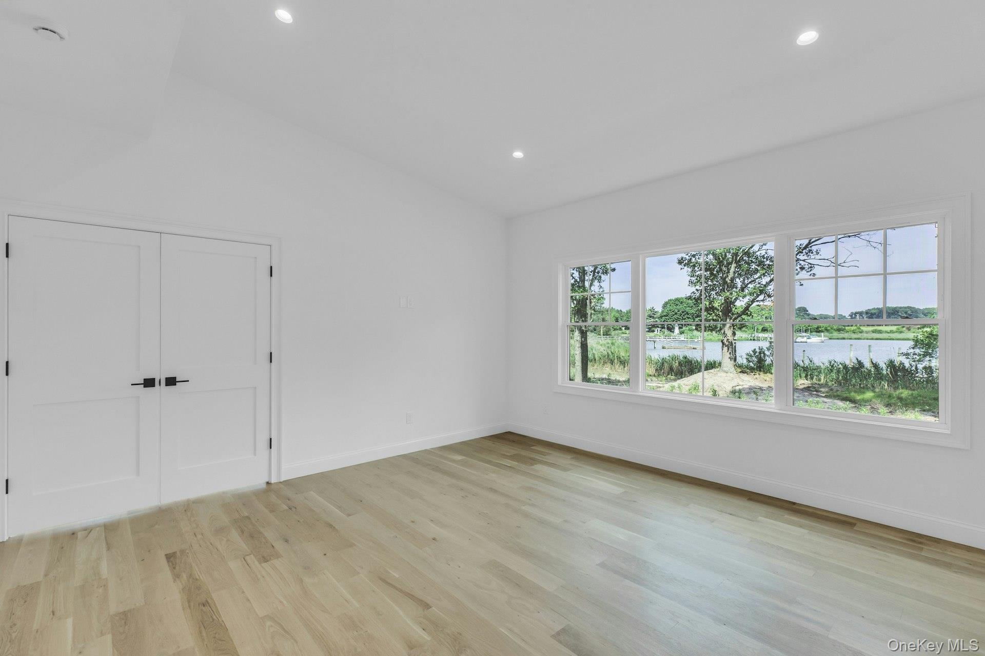 255 Peconic Bay Boulevard Property Photo 19