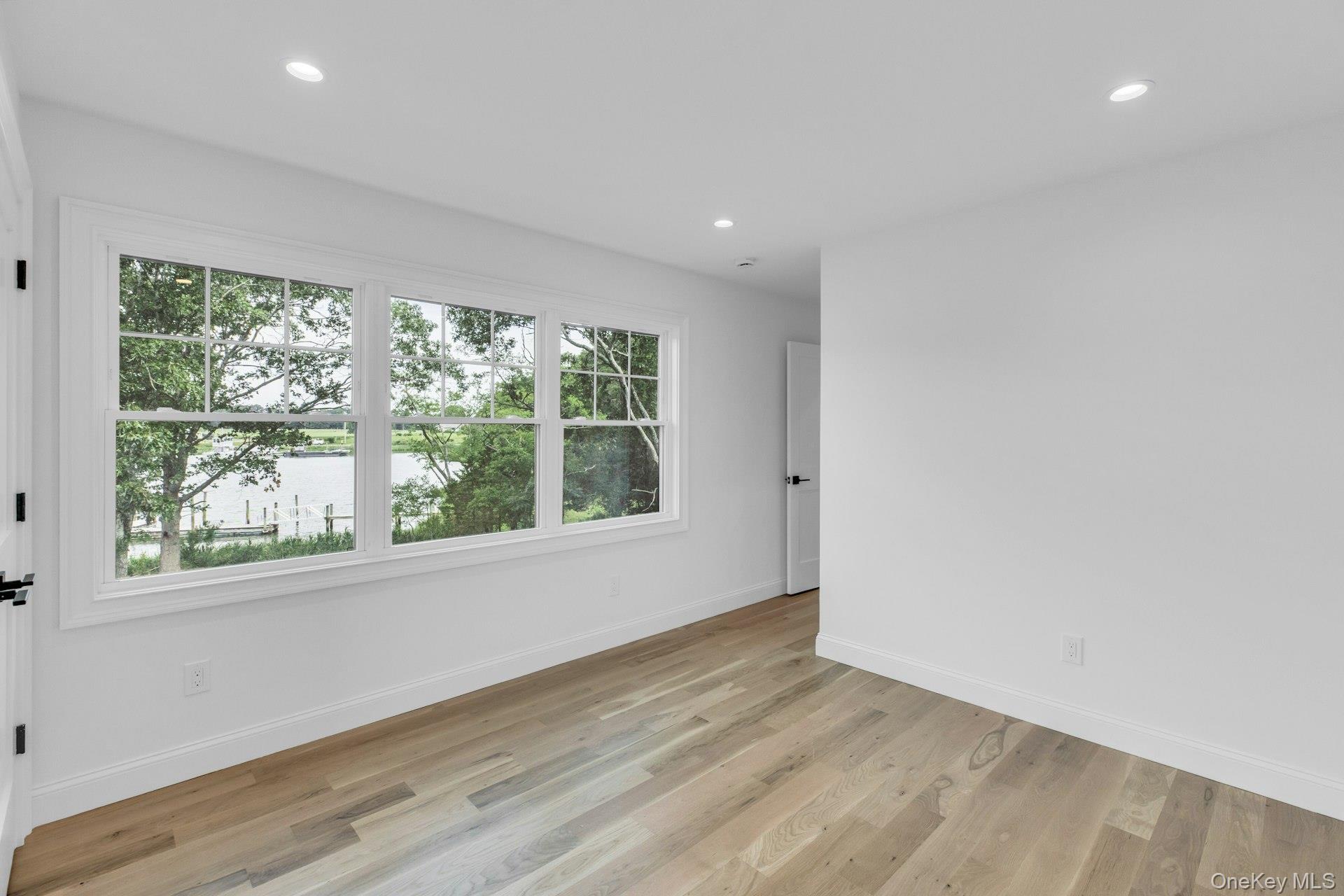 255 Peconic Bay Boulevard Property Photo 26