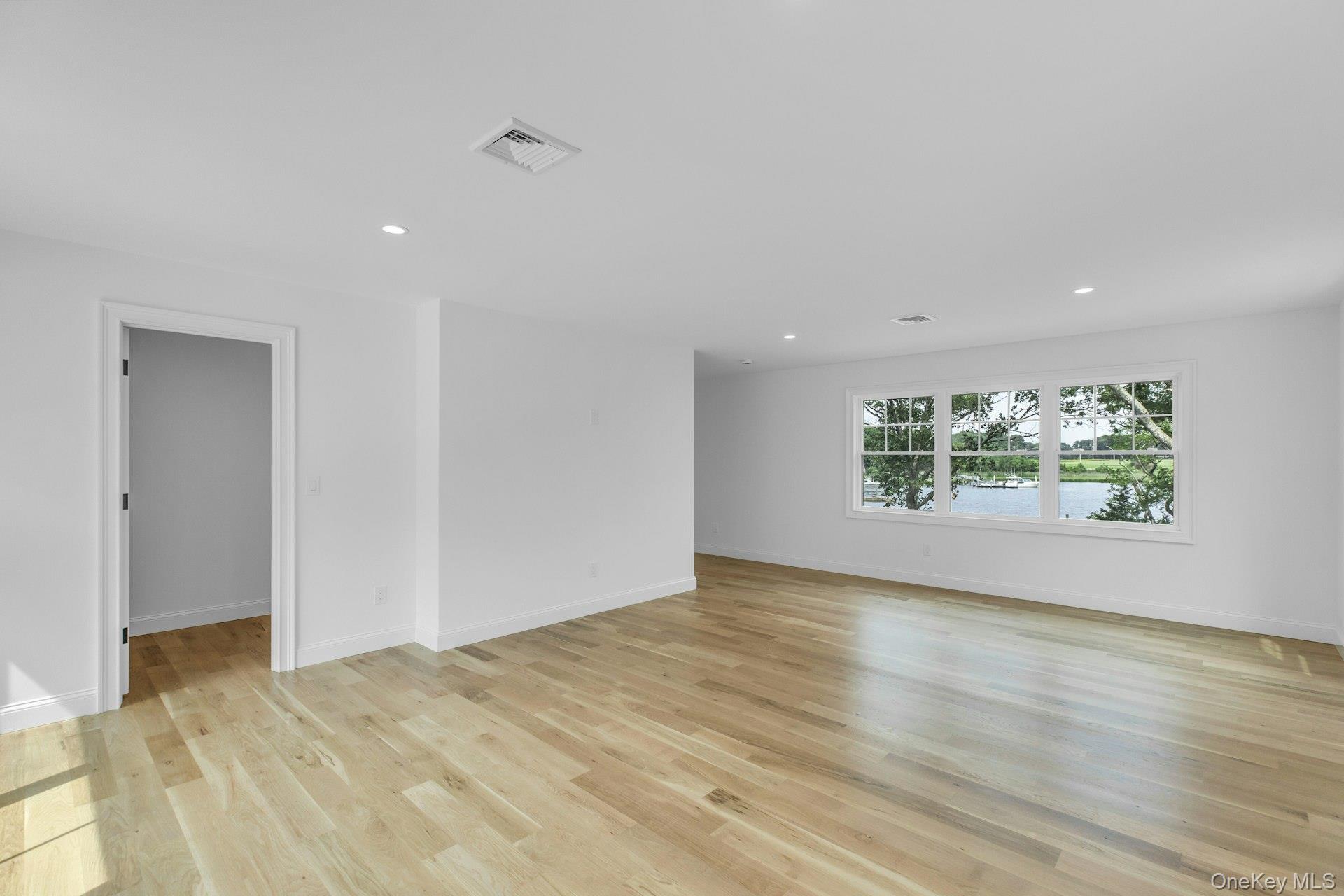 255 Peconic Bay Boulevard Property Photo 35