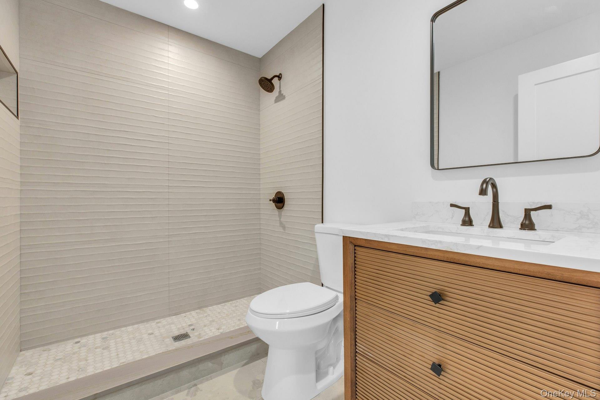 255 Peconic Bay Boulevard Property Photo 37