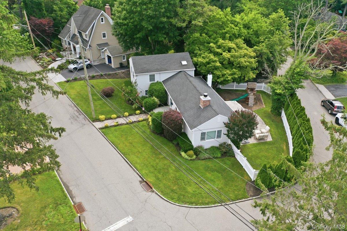 56 Glen Cove Drive Property Photo 2