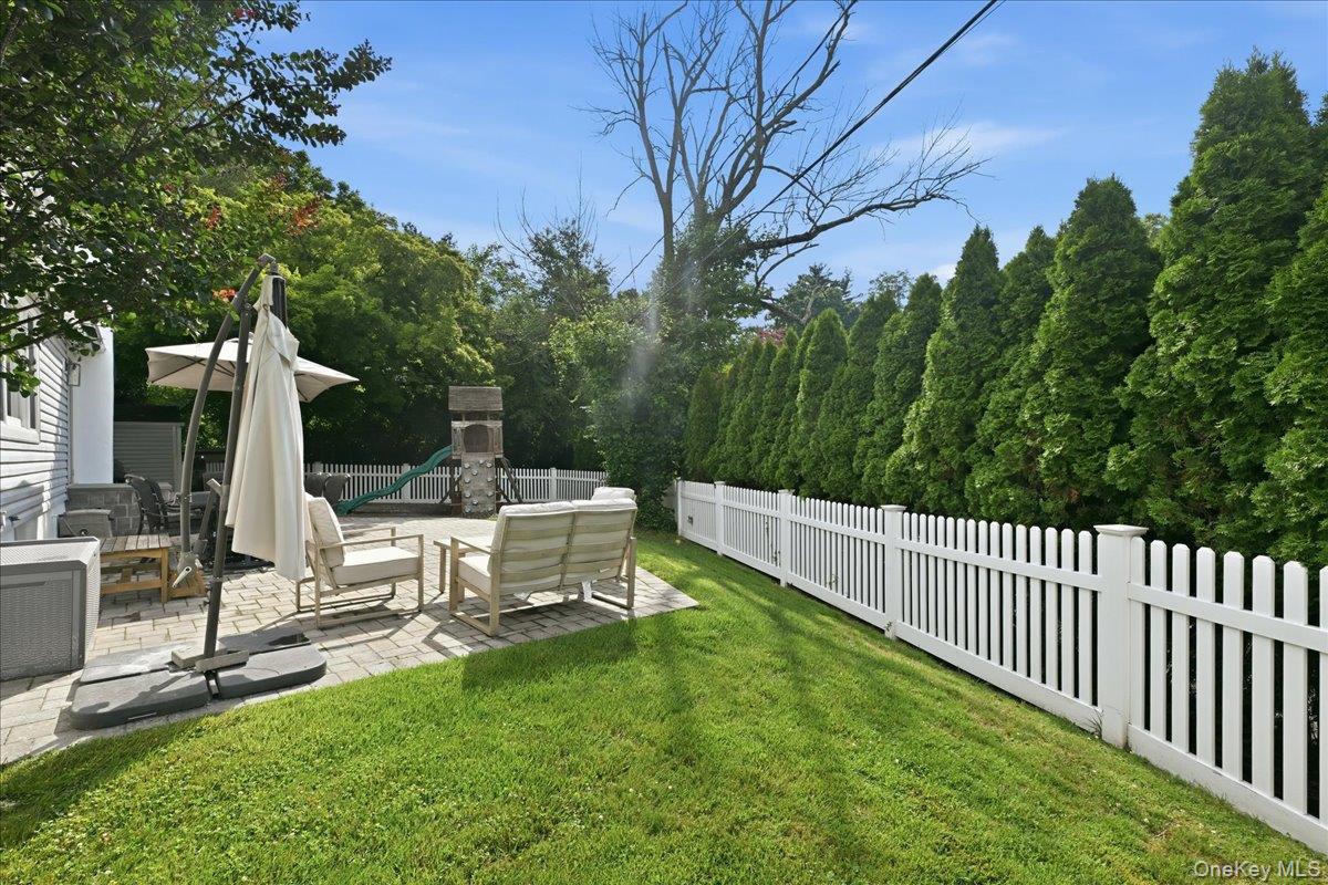 56 Glen Cove Drive Property Photo 25