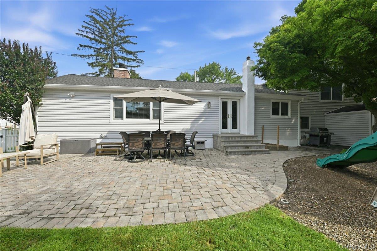 56 Glen Cove Drive Property Photo 28