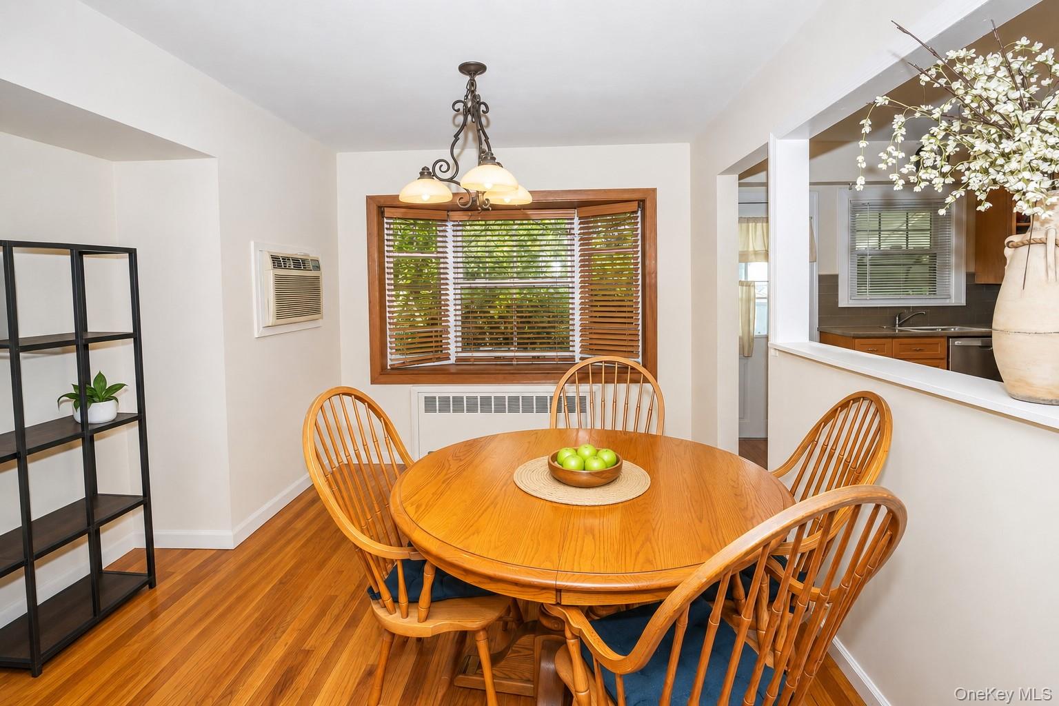 280 Van Cott Avenue Property Photo 6