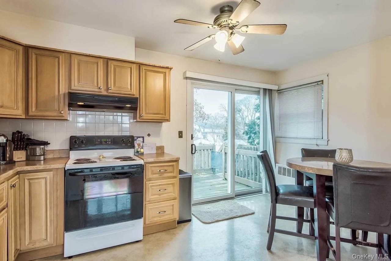 280 Van Cott Avenue Property Photo 17