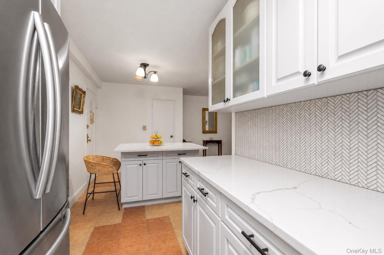 35-31 85th Street 6e Property Photo 3