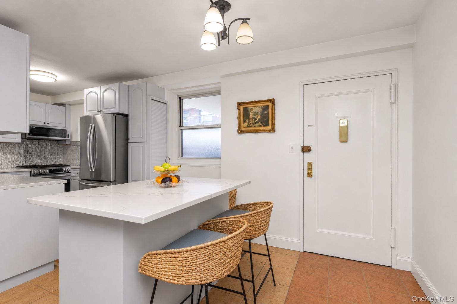 35-31 85th Street 6e Property Photo 4