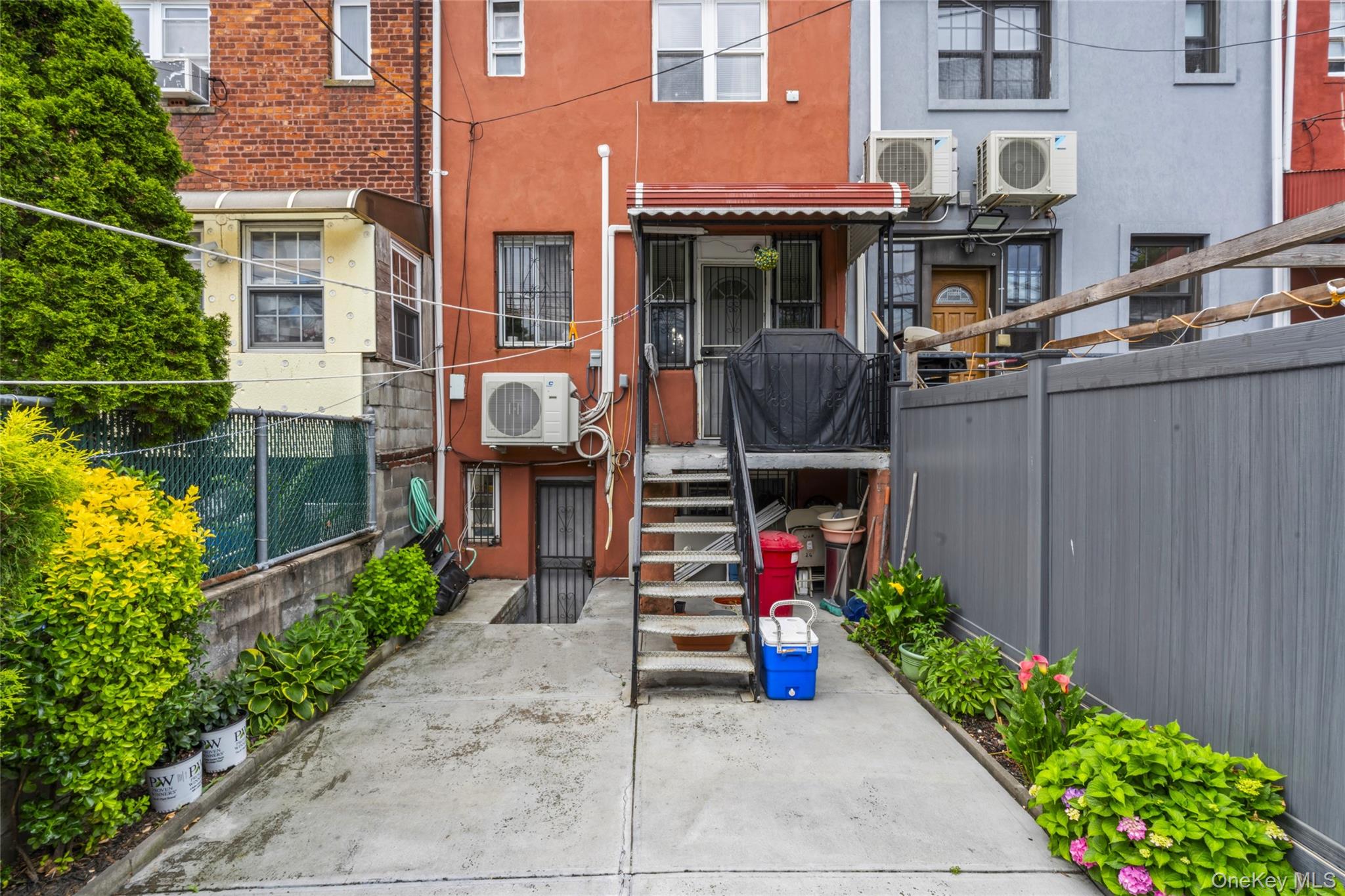 157 E 49th Street Property Photo 18