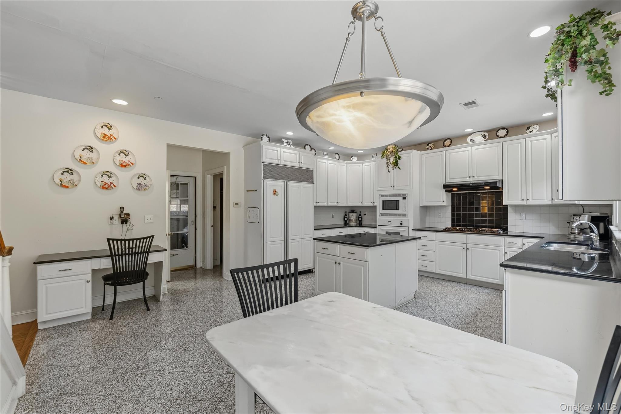 143 Euclid Avenue Property Photo 14