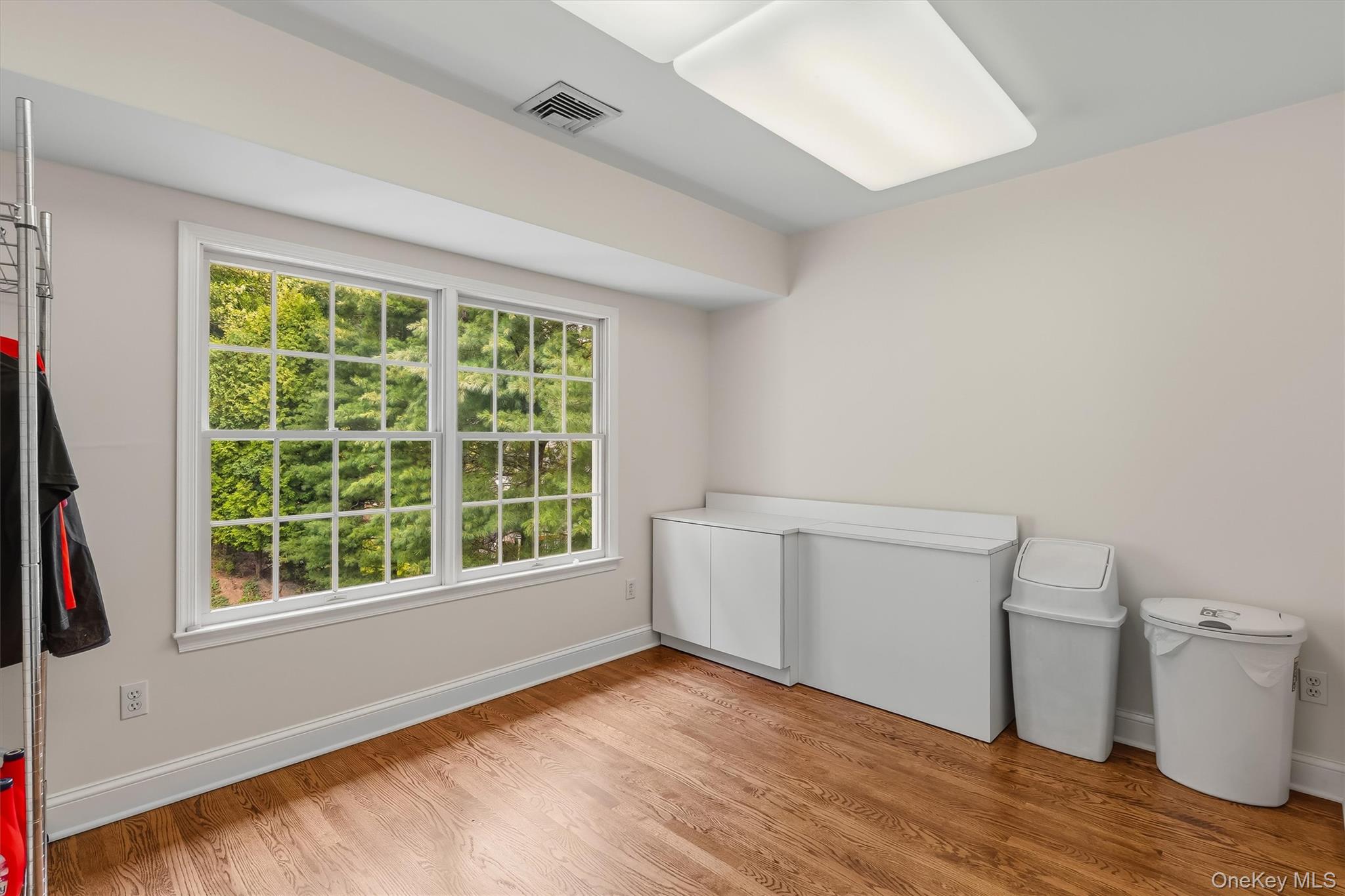 143 Euclid Avenue Property Photo 26