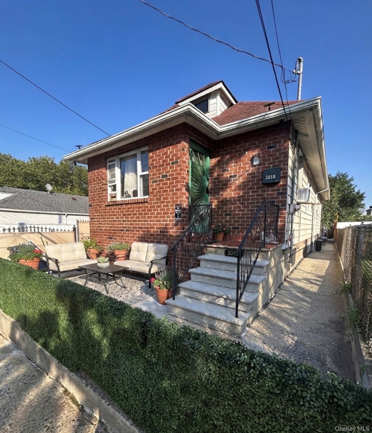 3058 Barkley Avenue Property Photo 1