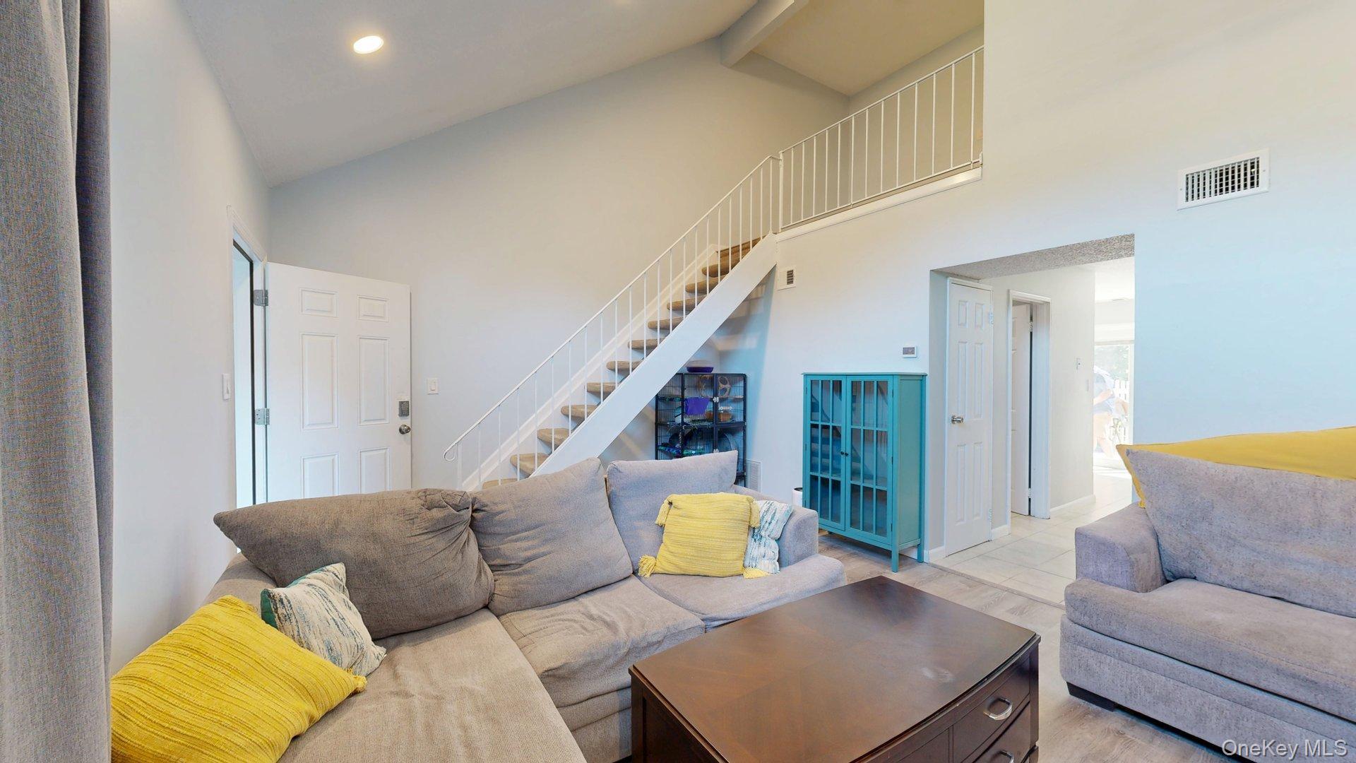 10 Amesworth Court Property Photo 6