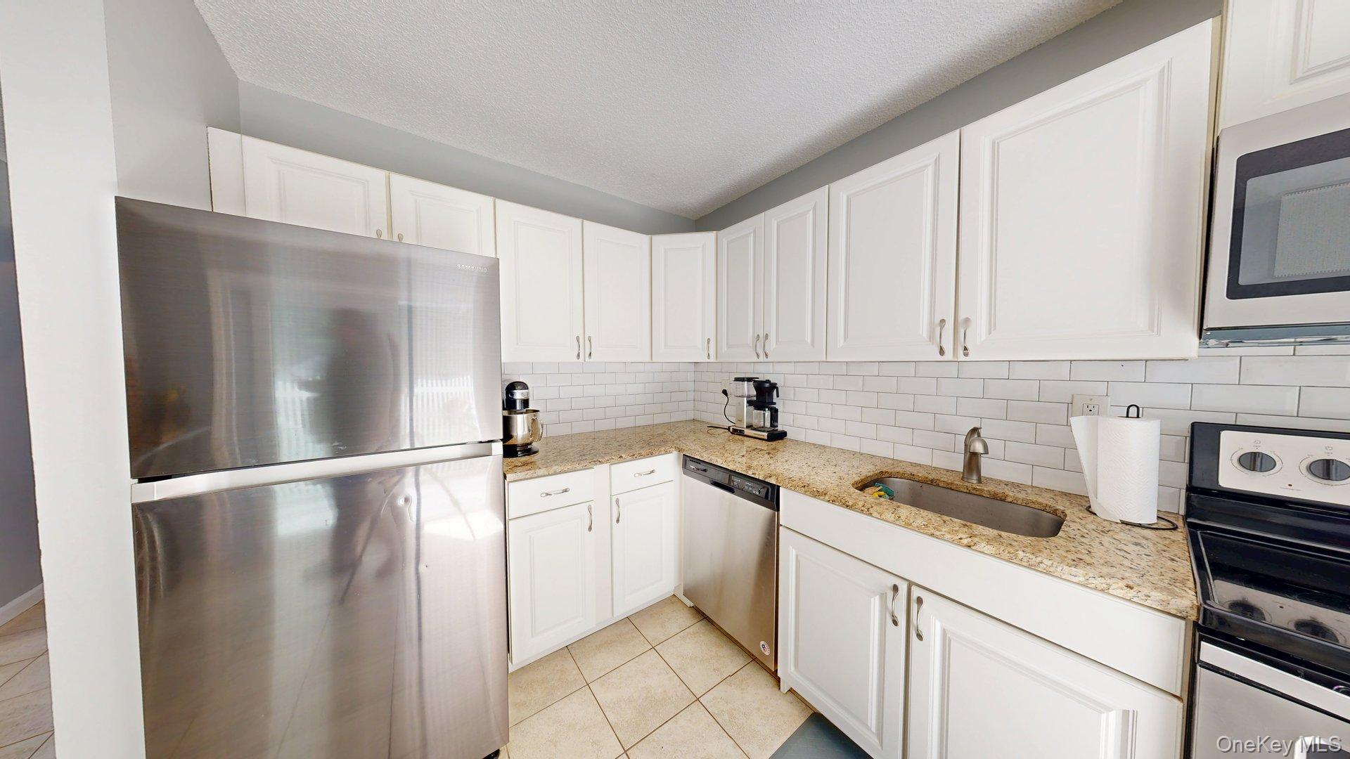 10 Amesworth Court Property Photo 11