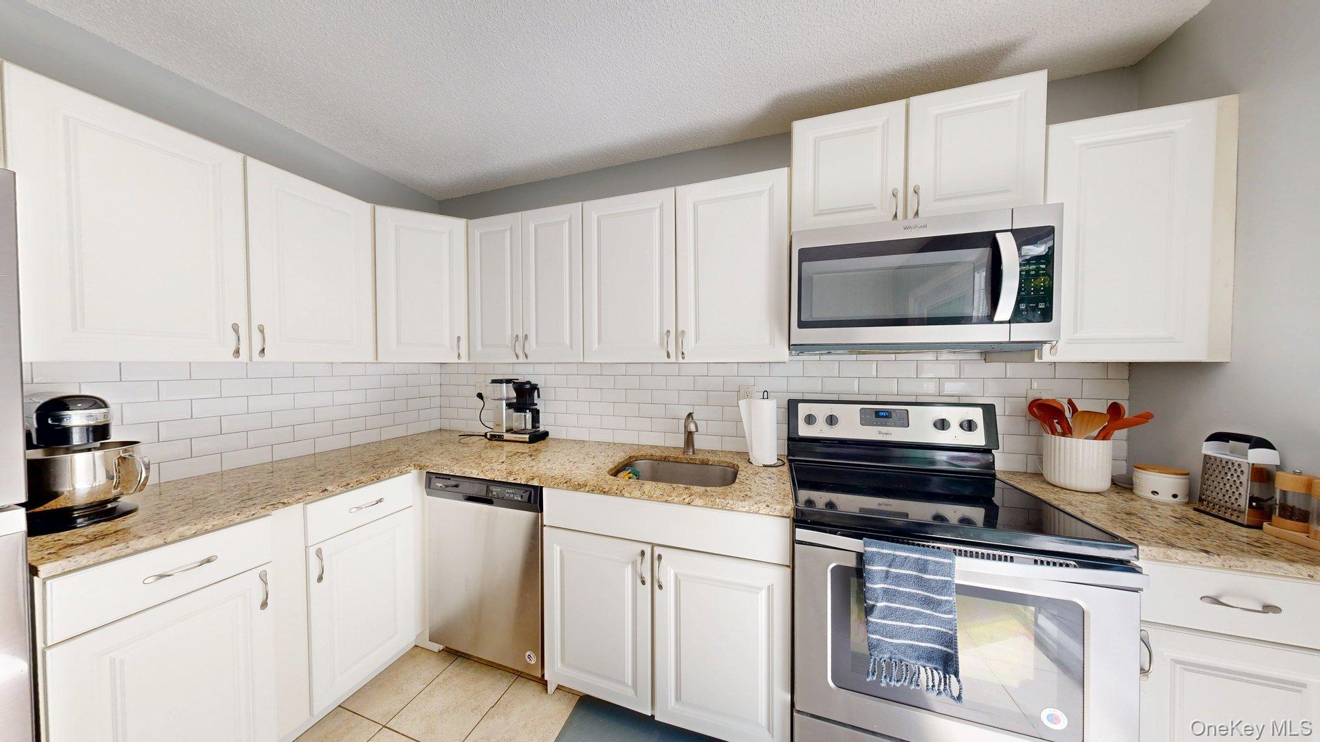 10 Amesworth Court Property Photo 12