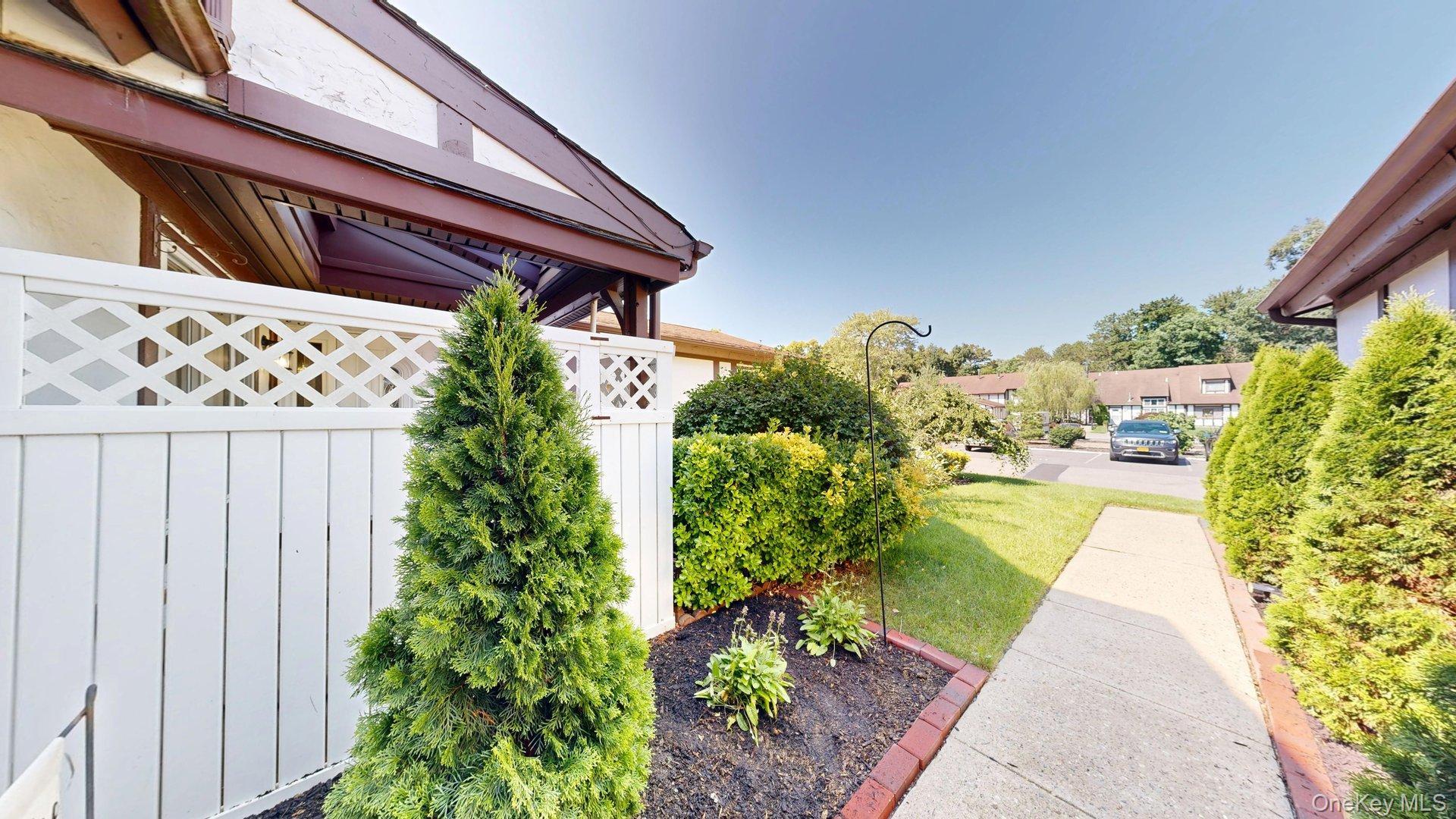 10 Amesworth Court Property Photo 29