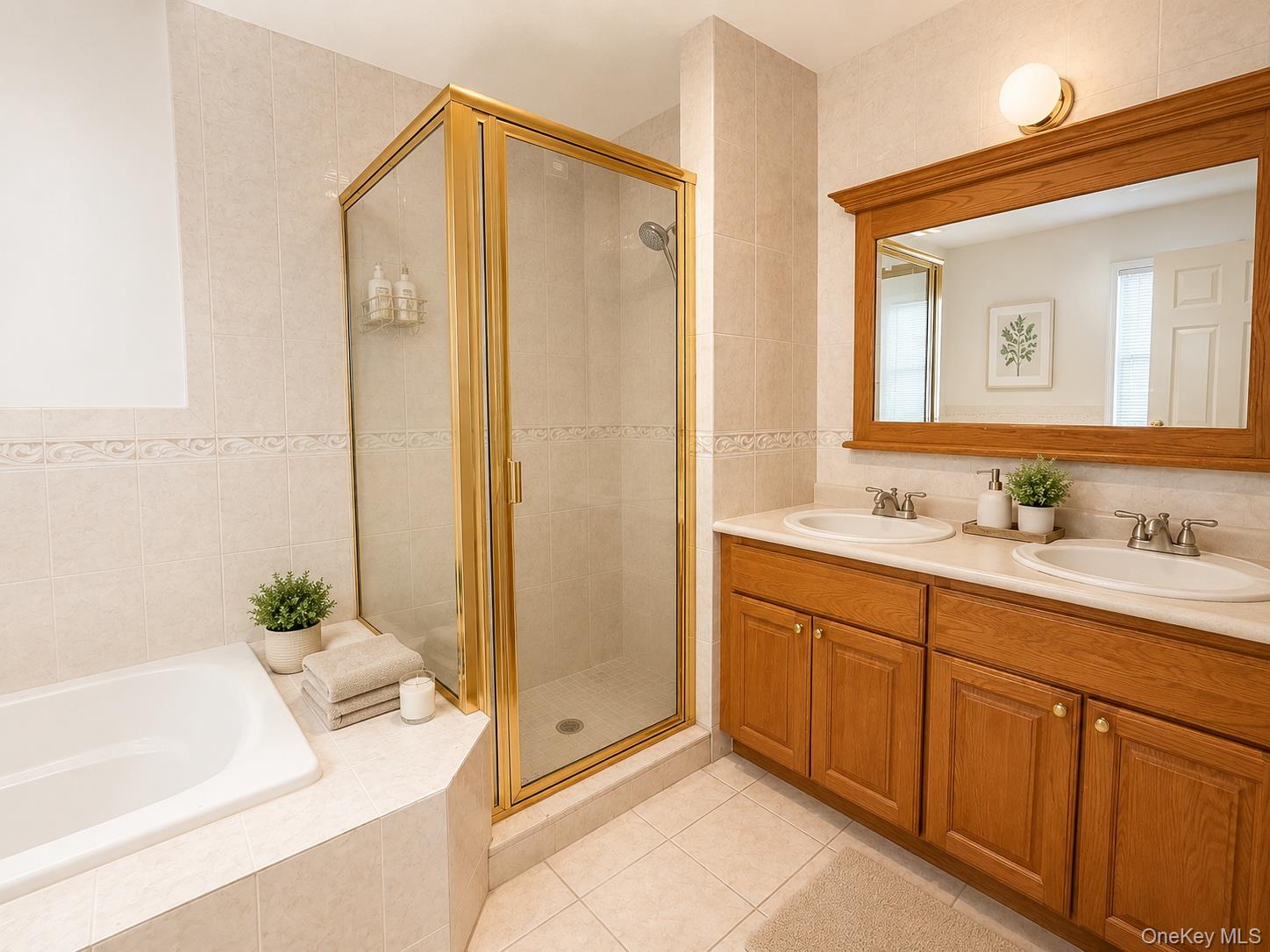35 Willis Avenue Property Photo 6