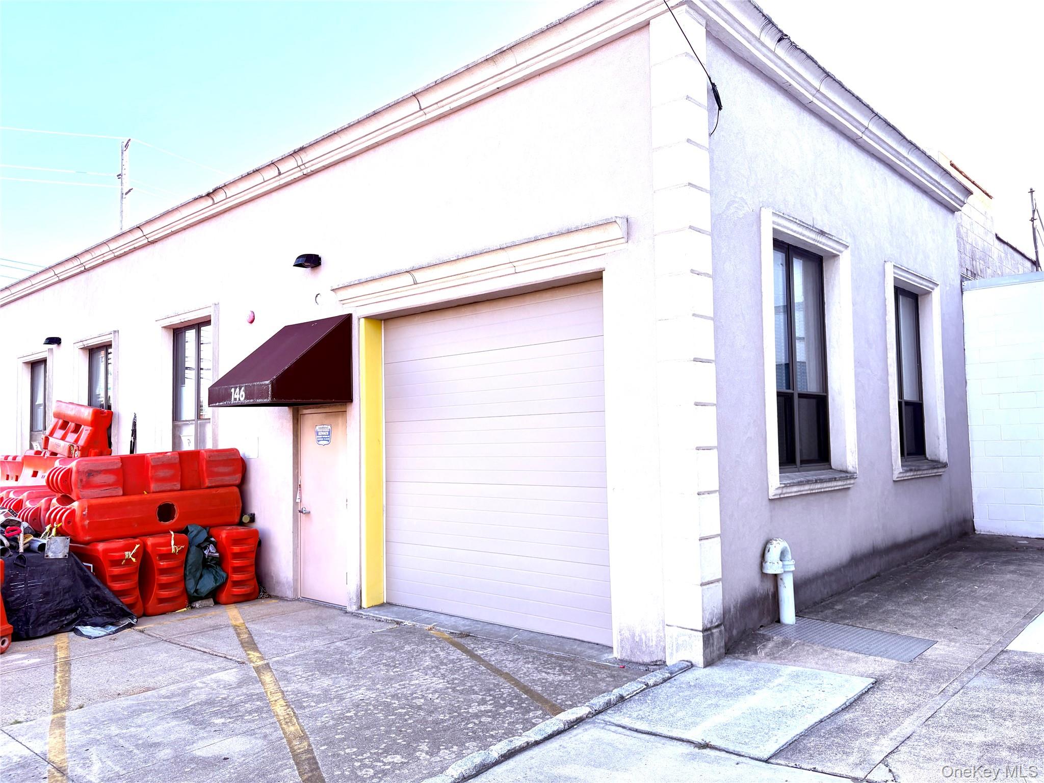 146 E 2nd Street Property Photo 5